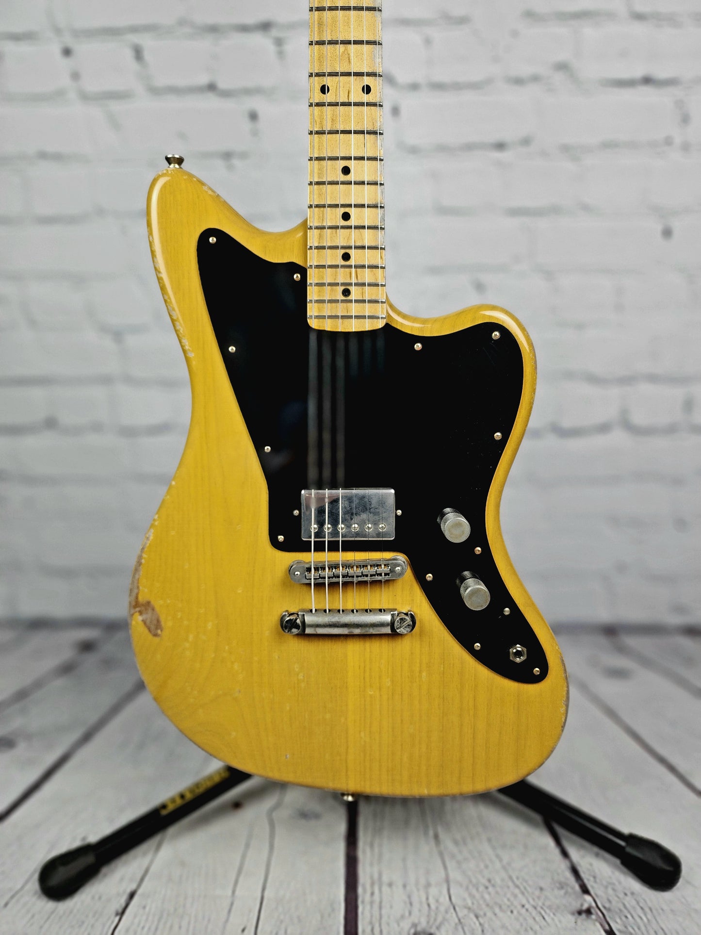 Fano Guitars JM6 Oltre 6 String Electric Guitar Butterscotch Blonde Black Pickguard Lollar Imperial