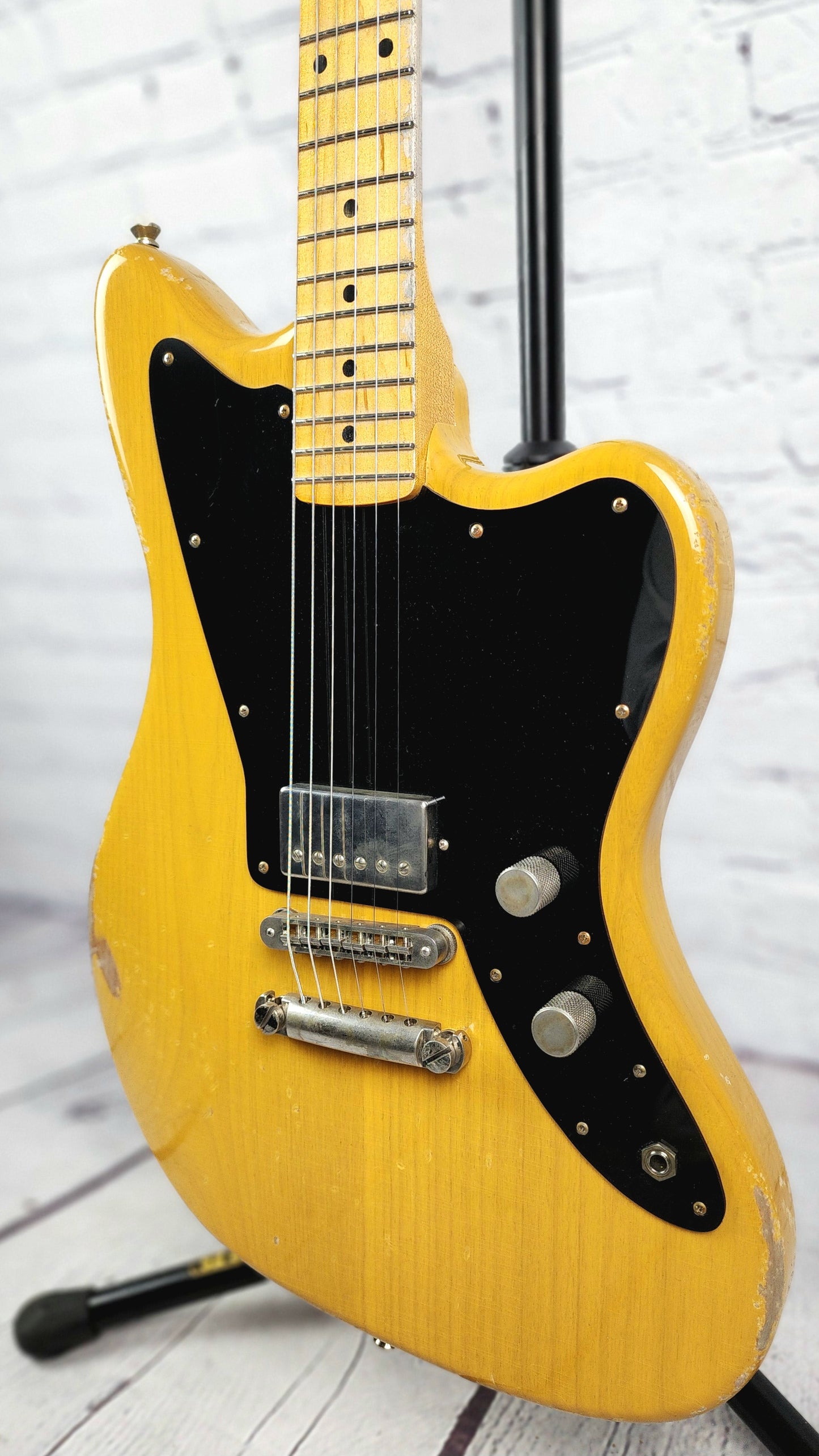 Fano Guitars JM6 Oltre 6 String Electric Guitar Butterscotch Blonde Black Pickguard Lollar Imperial
