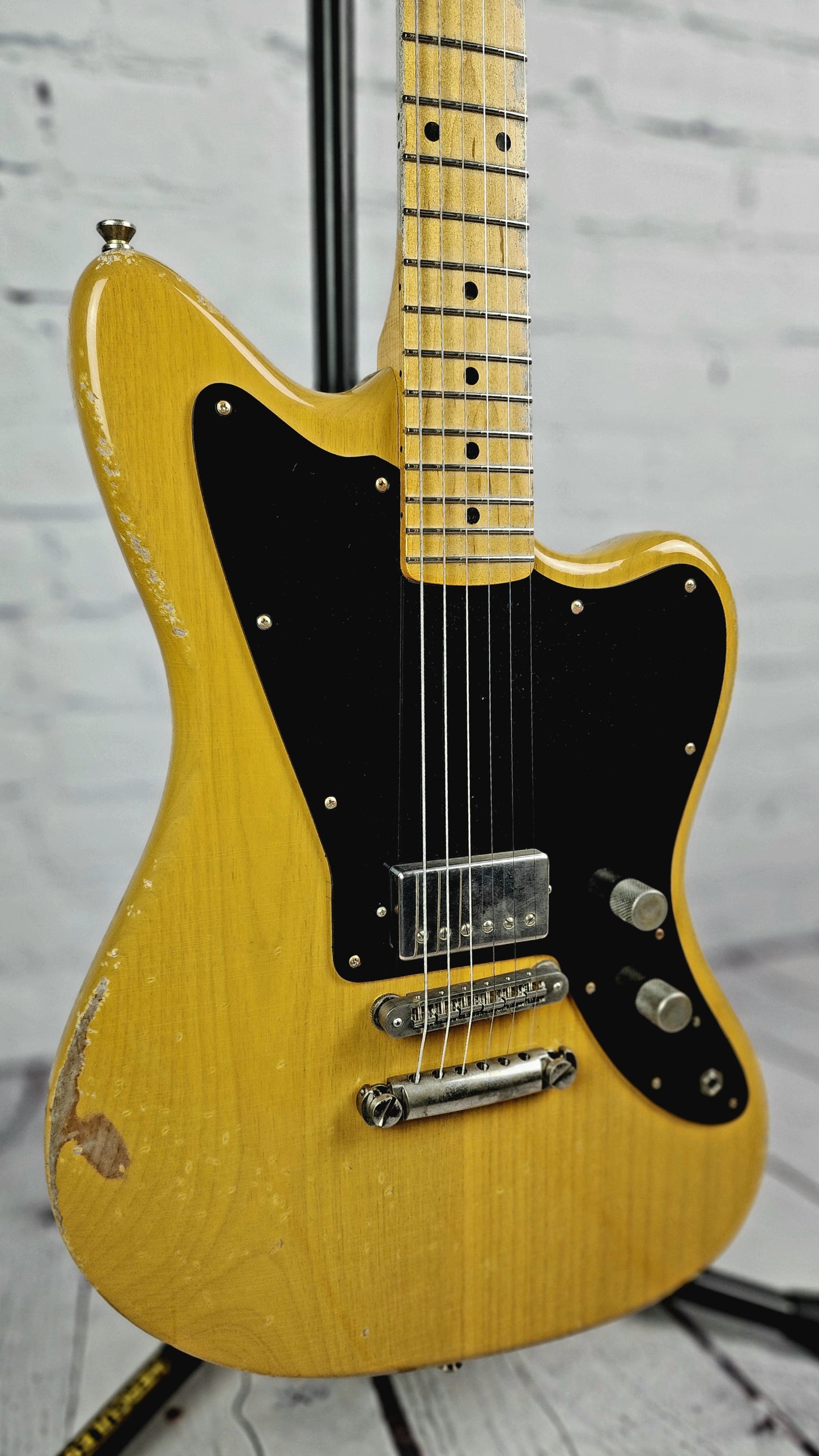 Fano Guitars JM6 Oltre 6 String Electric Guitar Butterscotch Blonde Black Pickguard Lollar Imperial