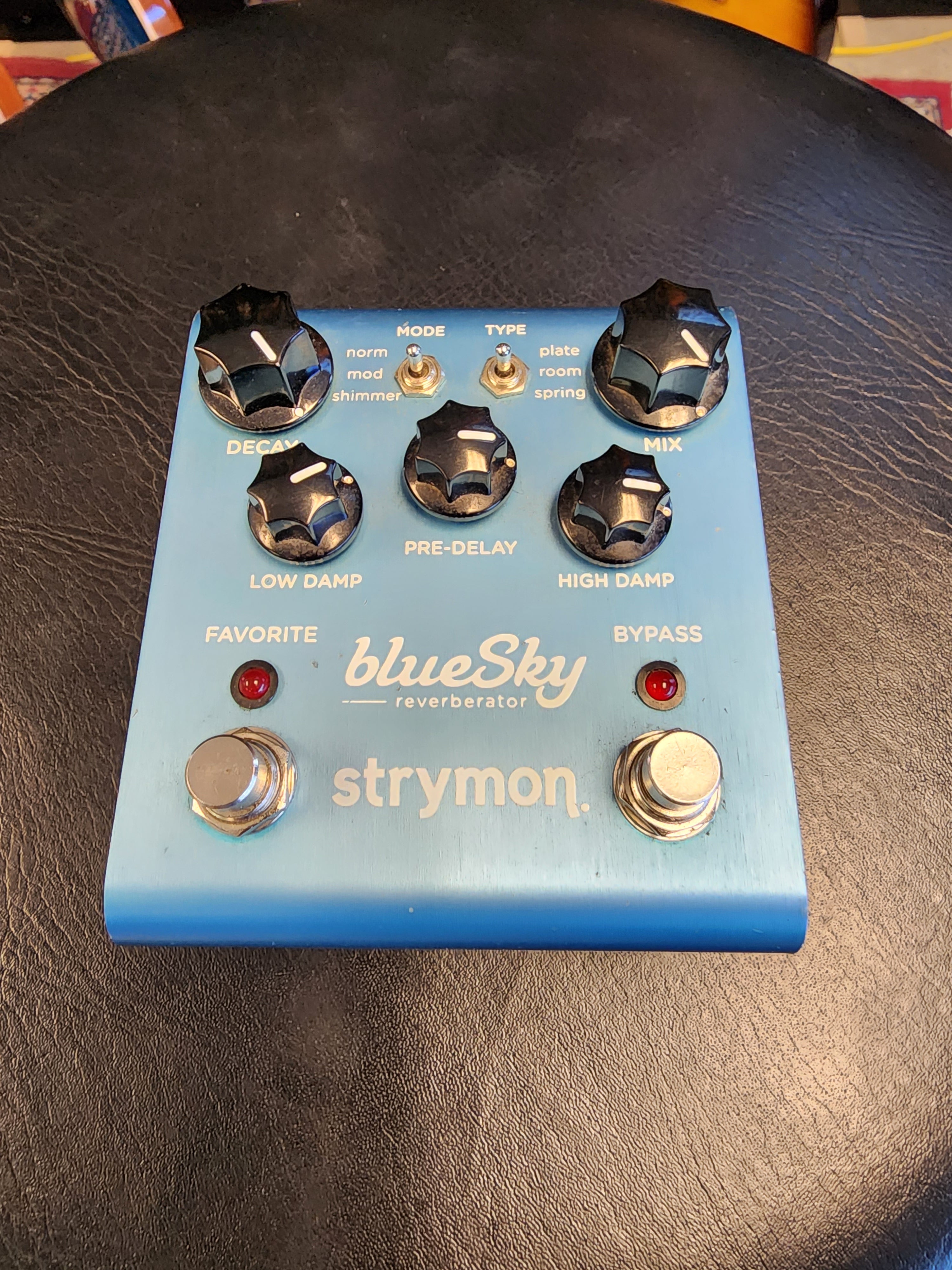 USED Strymon Blue Sky V1 Reverberator Reverb Pedal – Guitar Brando