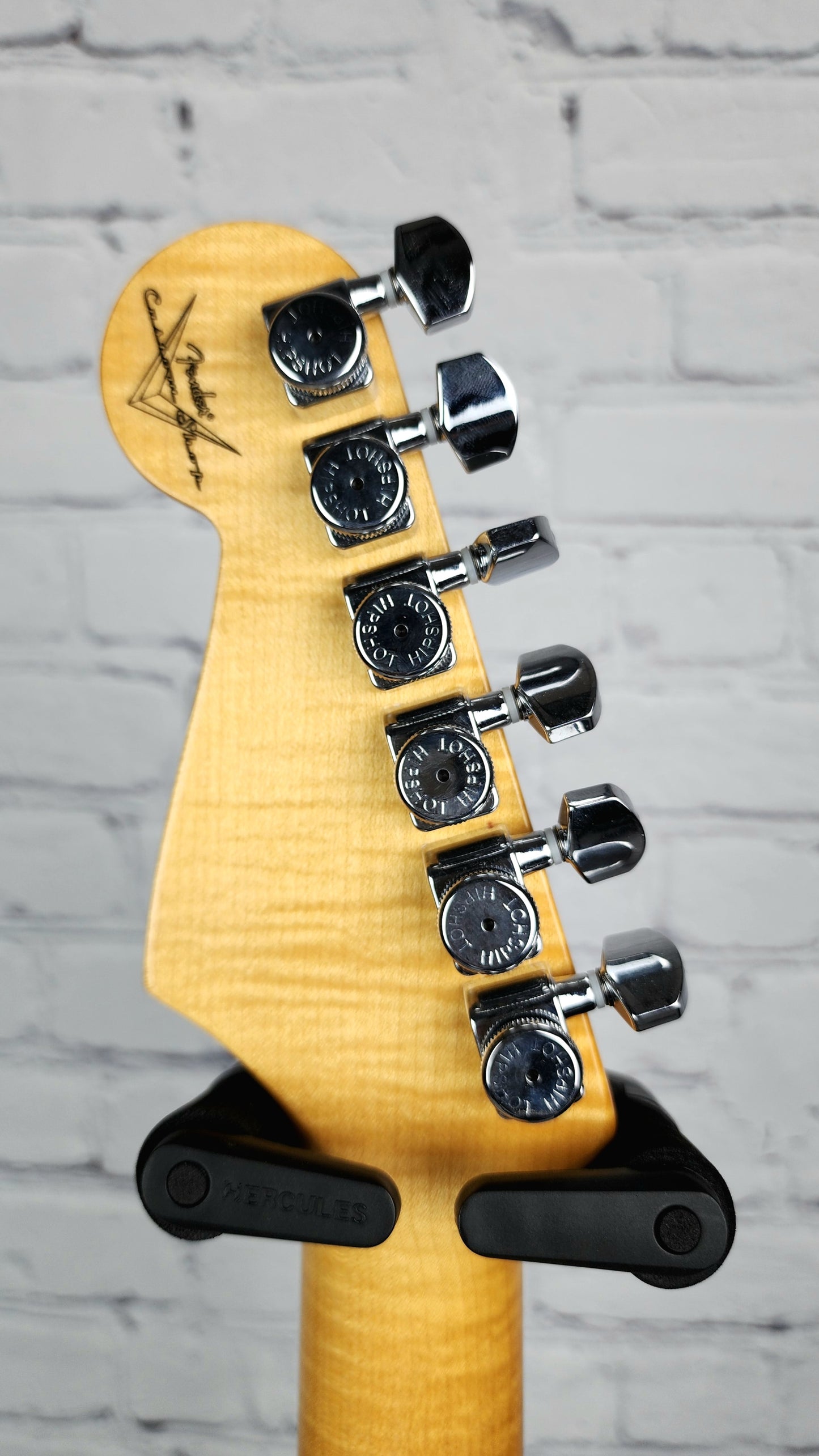 USED 2009 Fender Custom Shop Stratocaster Deluxe 6 String Electric Guitar Inca Silver