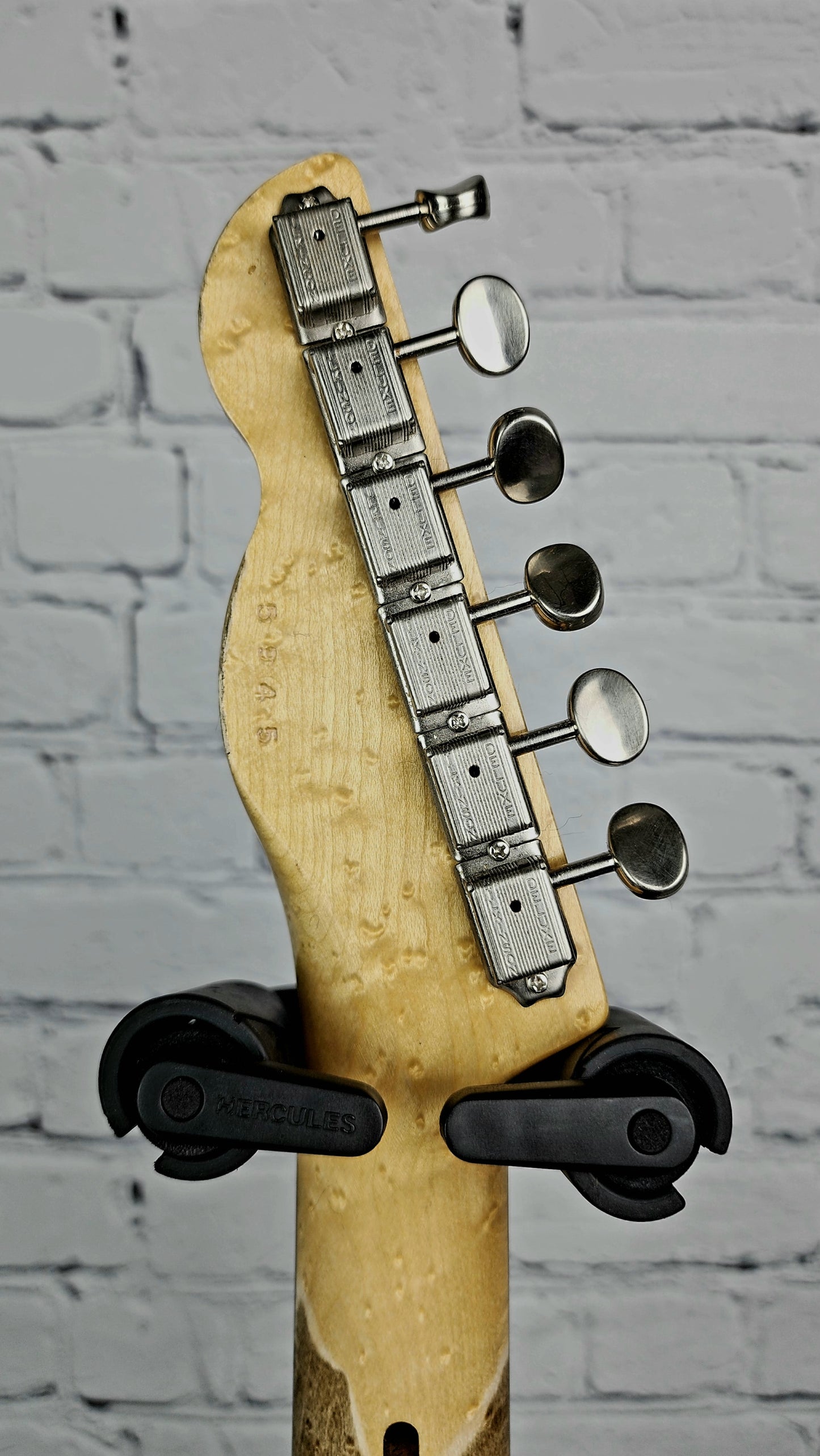 LSL Instruments T Bone 6 String Electric Guitar Light/Med. Distress Gloss Black