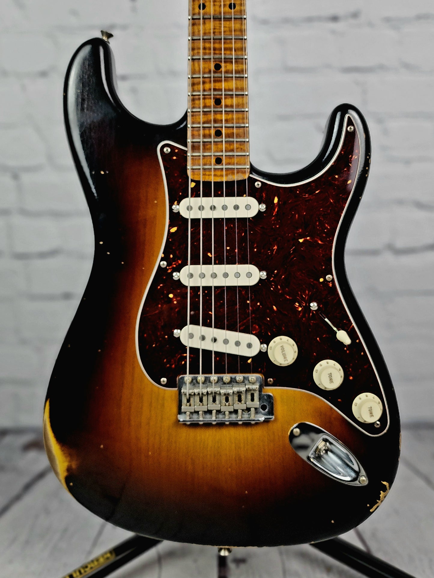 USED Fender Custom Shop Stratocaster Tomatillo 4A Roasted Flame Maple Neck Sunburst