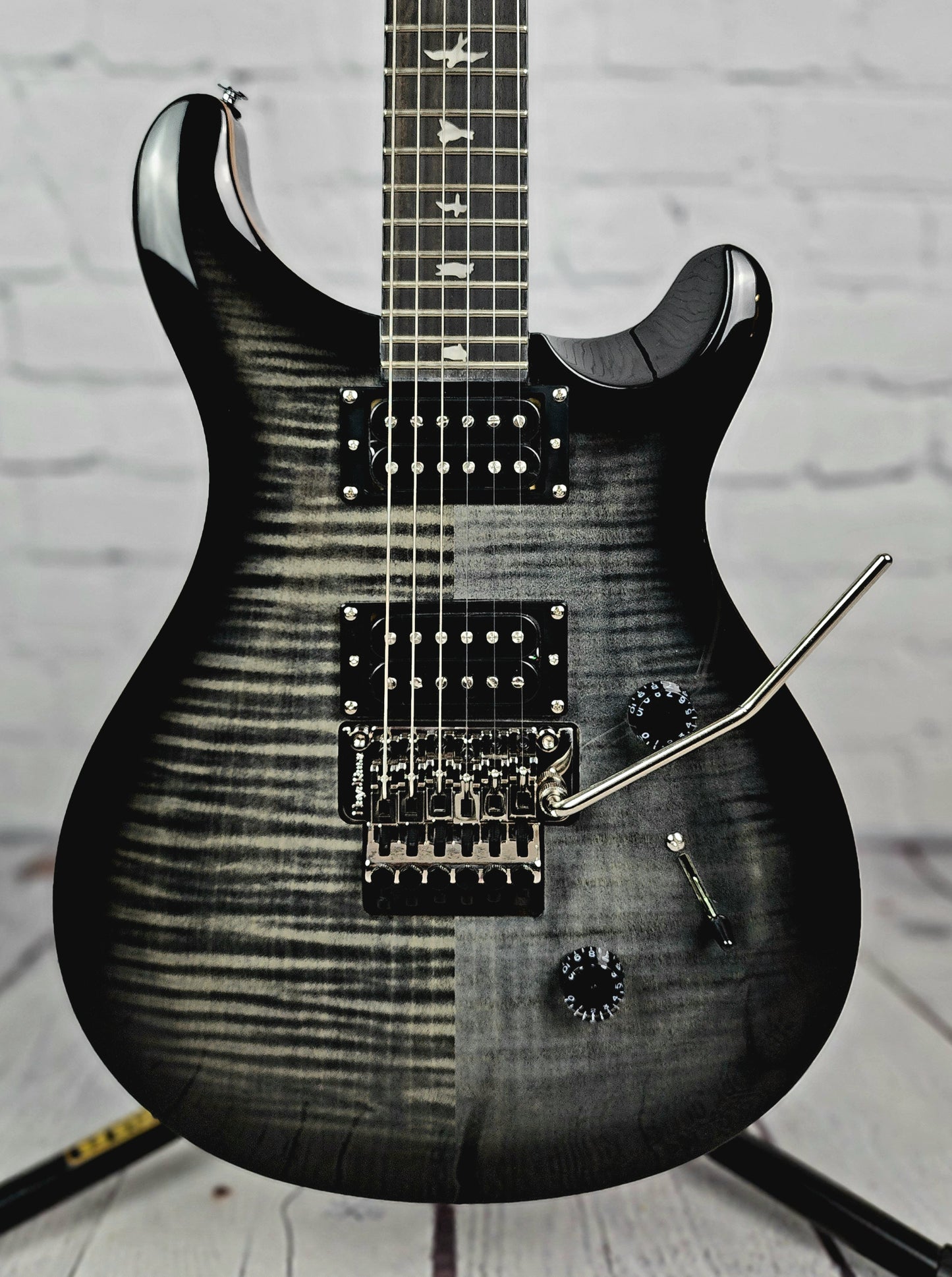 Paul Reed Smith PRS SE Custom 24 Floyd Rose Electric Guitar Charcoal Burst