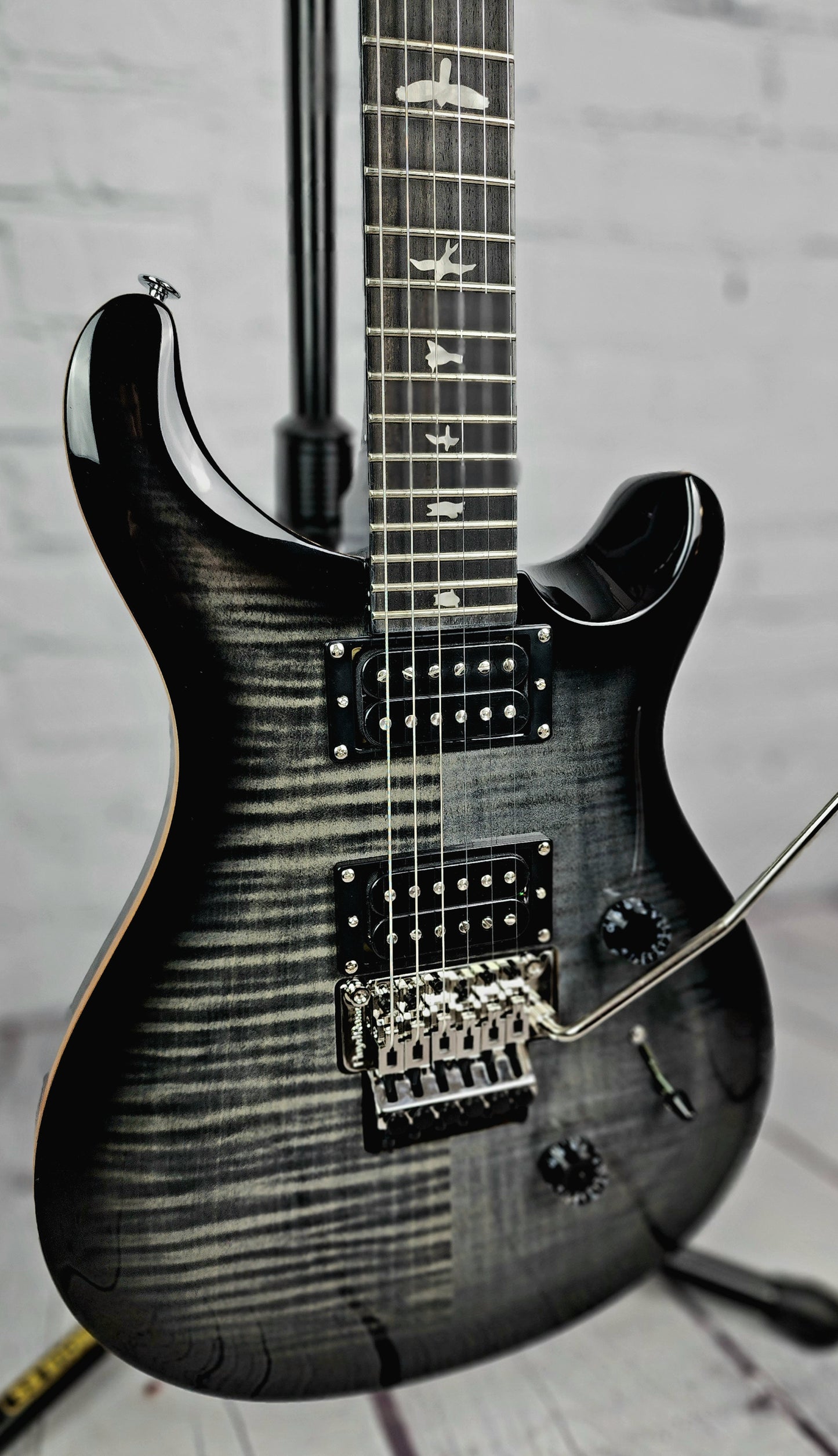 Paul Reed Smith PRS SE Custom 24 Floyd Rose Electric Guitar Charcoal Burst