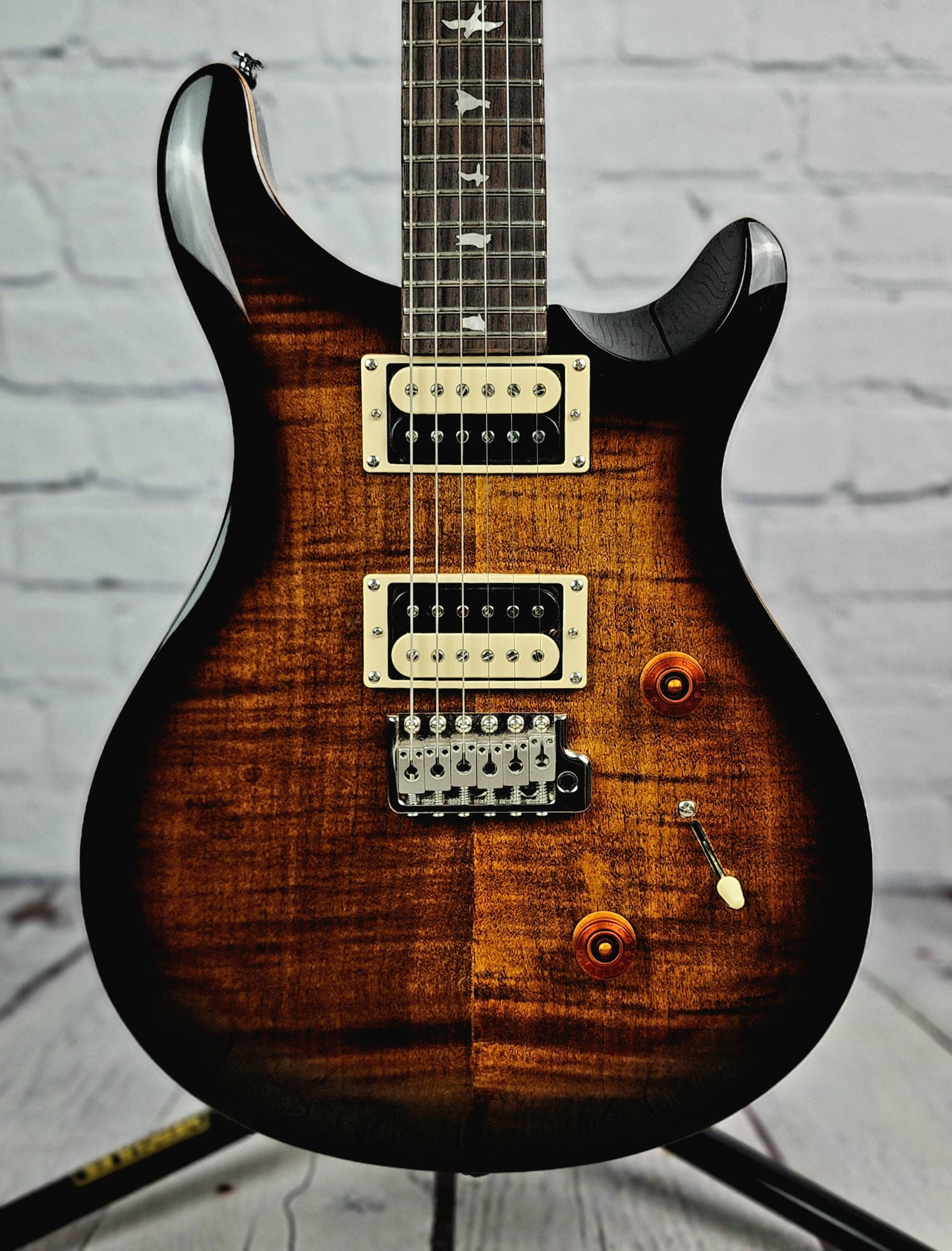 USED Paul Reed Smith PRS SE Custom 24 6 String Electric Guitar Black Gold