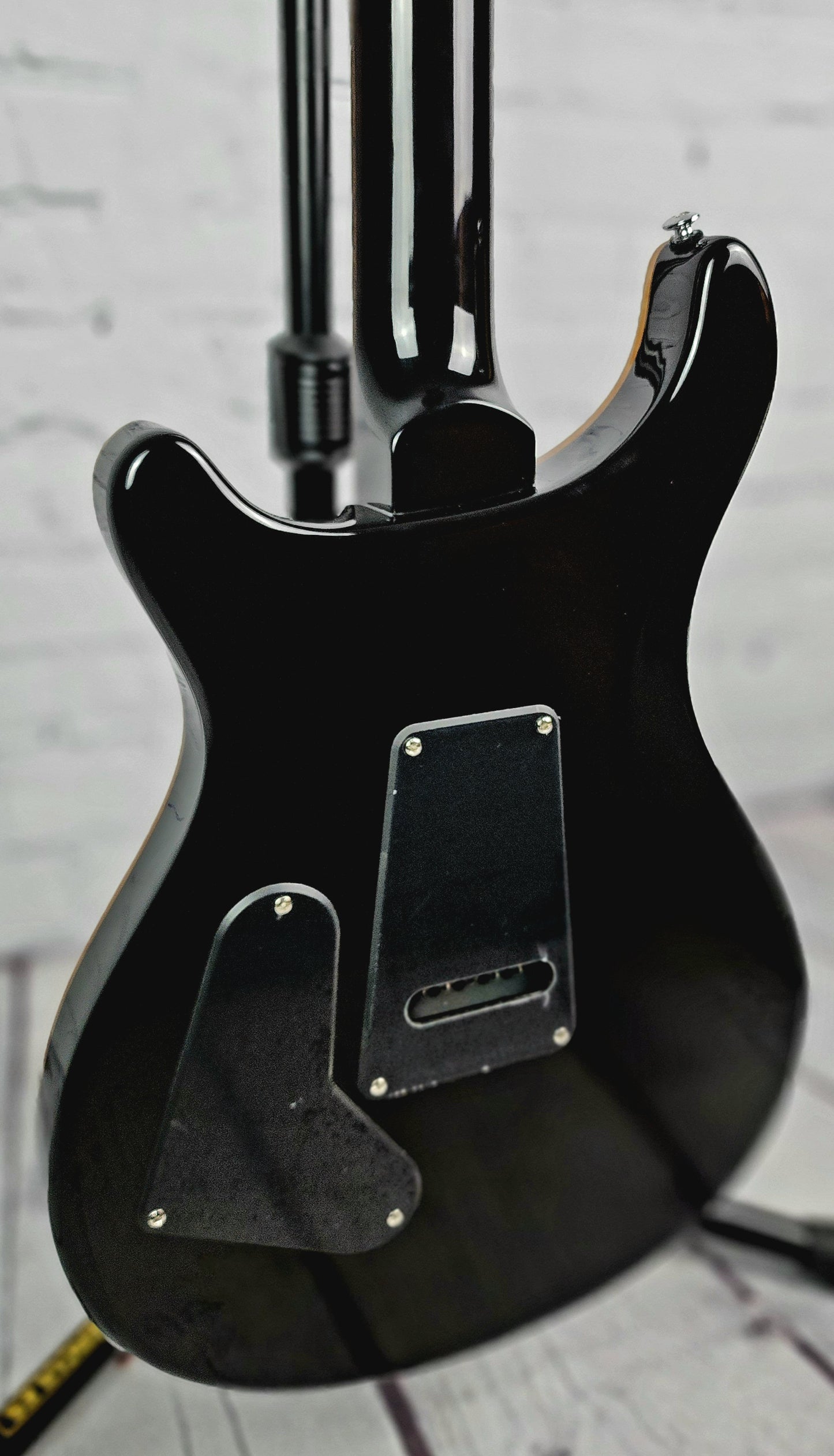 USED Paul Reed Smith PRS SE Custom 24 6 String Electric Guitar Black Gold