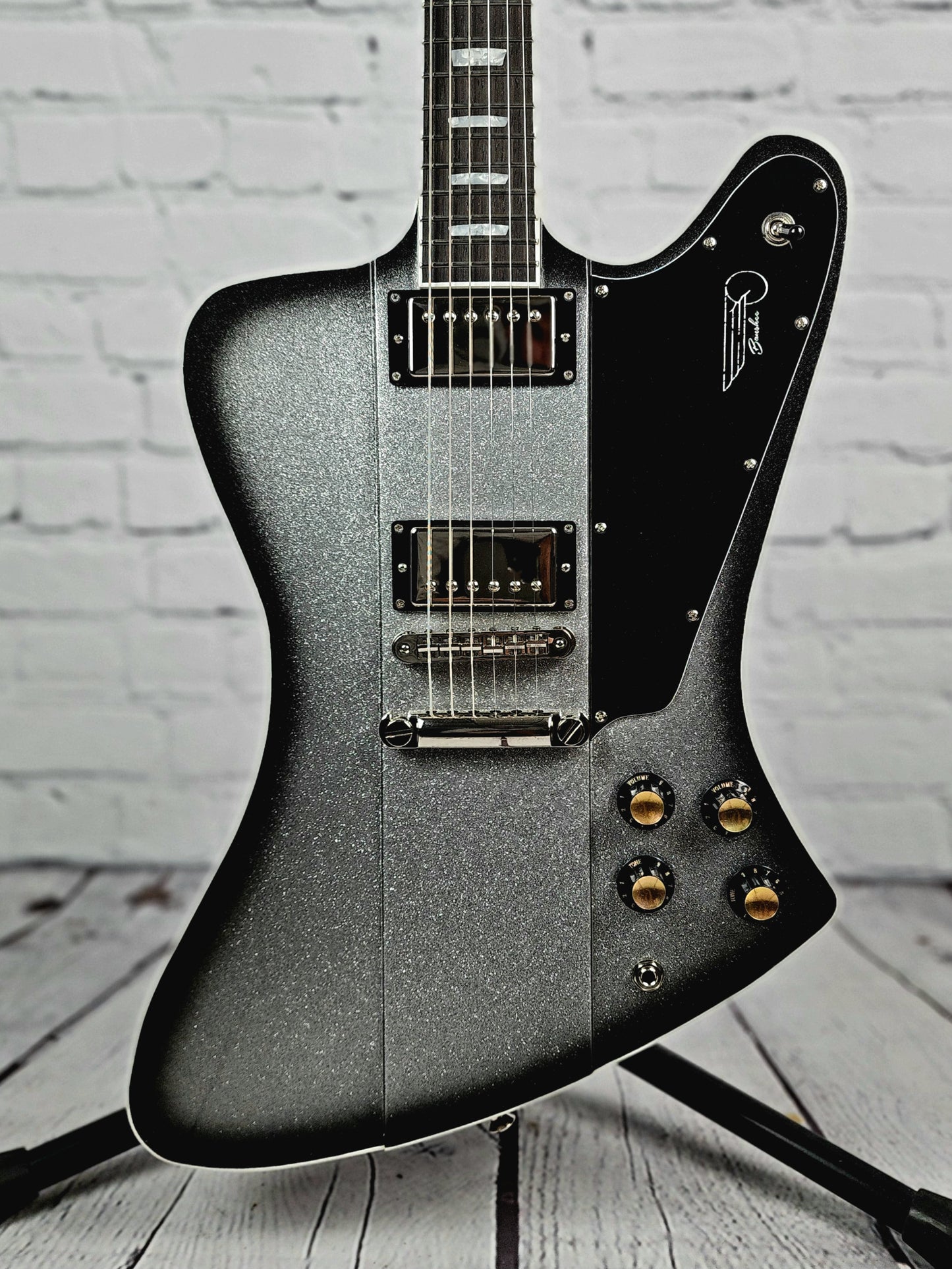 Kauer Guitars Banshee 6 String Electric Guitar Silverburst Flake Sparkle