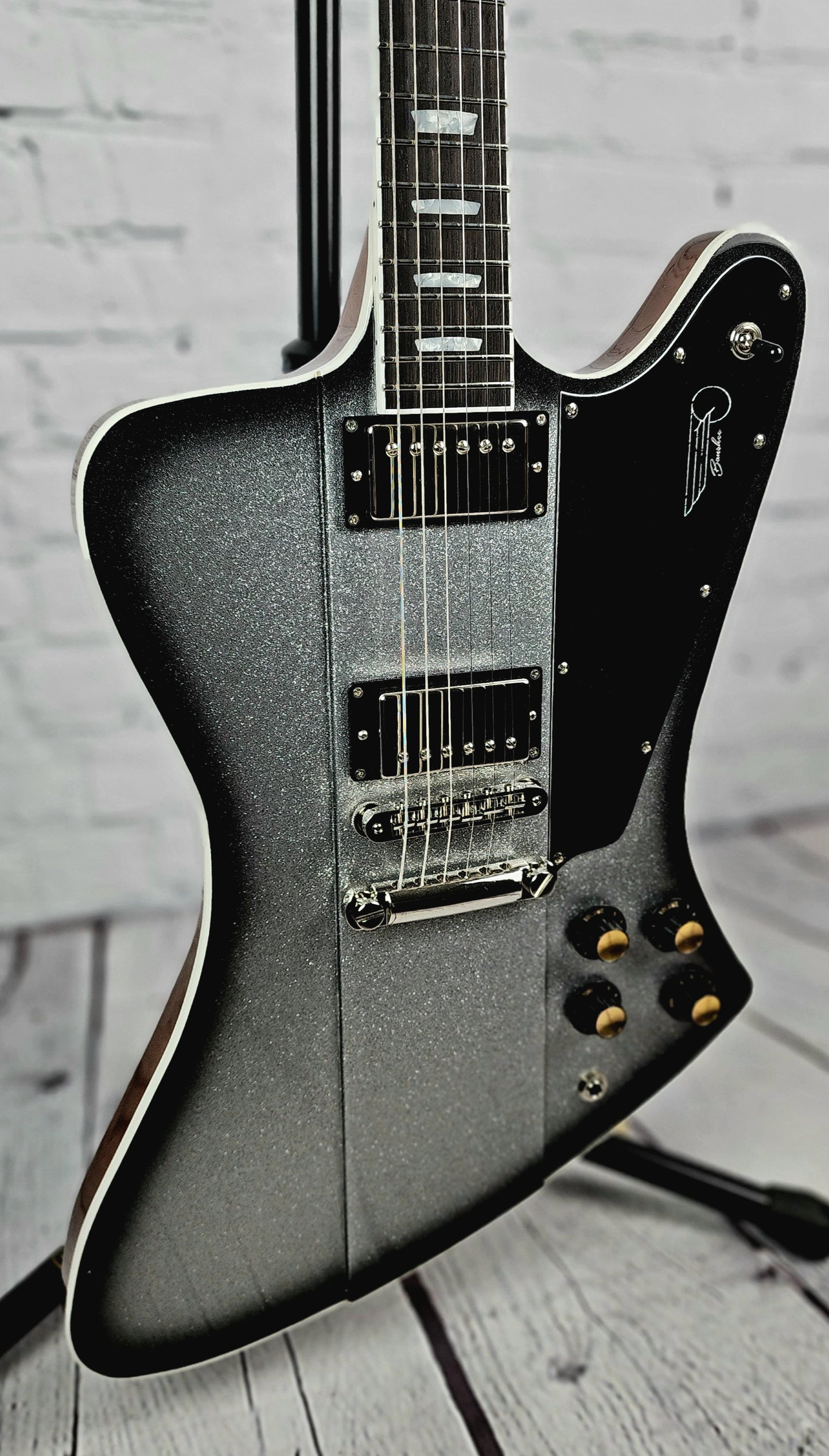 Kauer Guitars Banshee 6 String Electric Guitar Silverburst Flake Sparkle