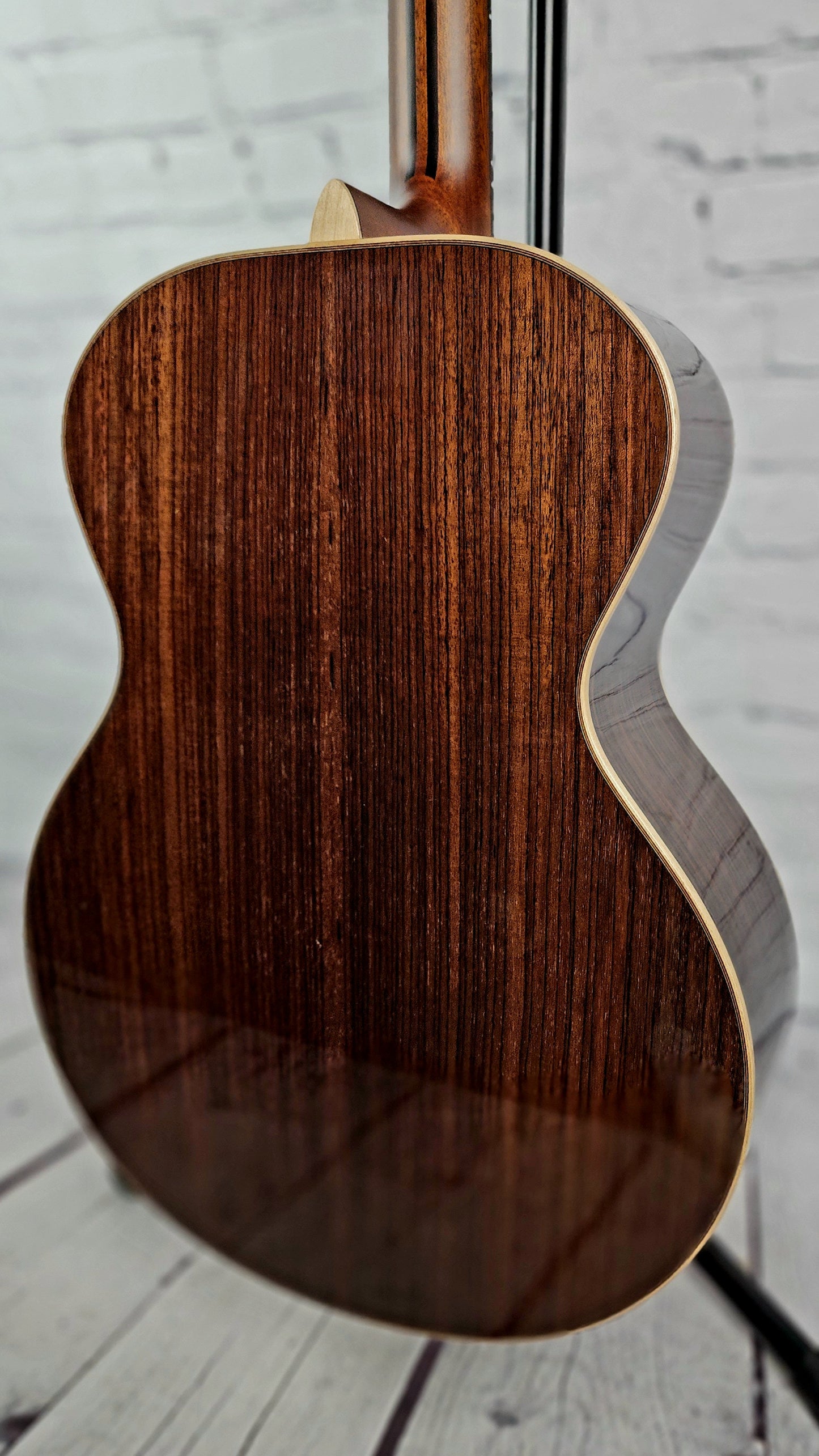 Yamaha LJ26 ARE II Jumbo 6 String Acoustic Guitar Natural Rosewood