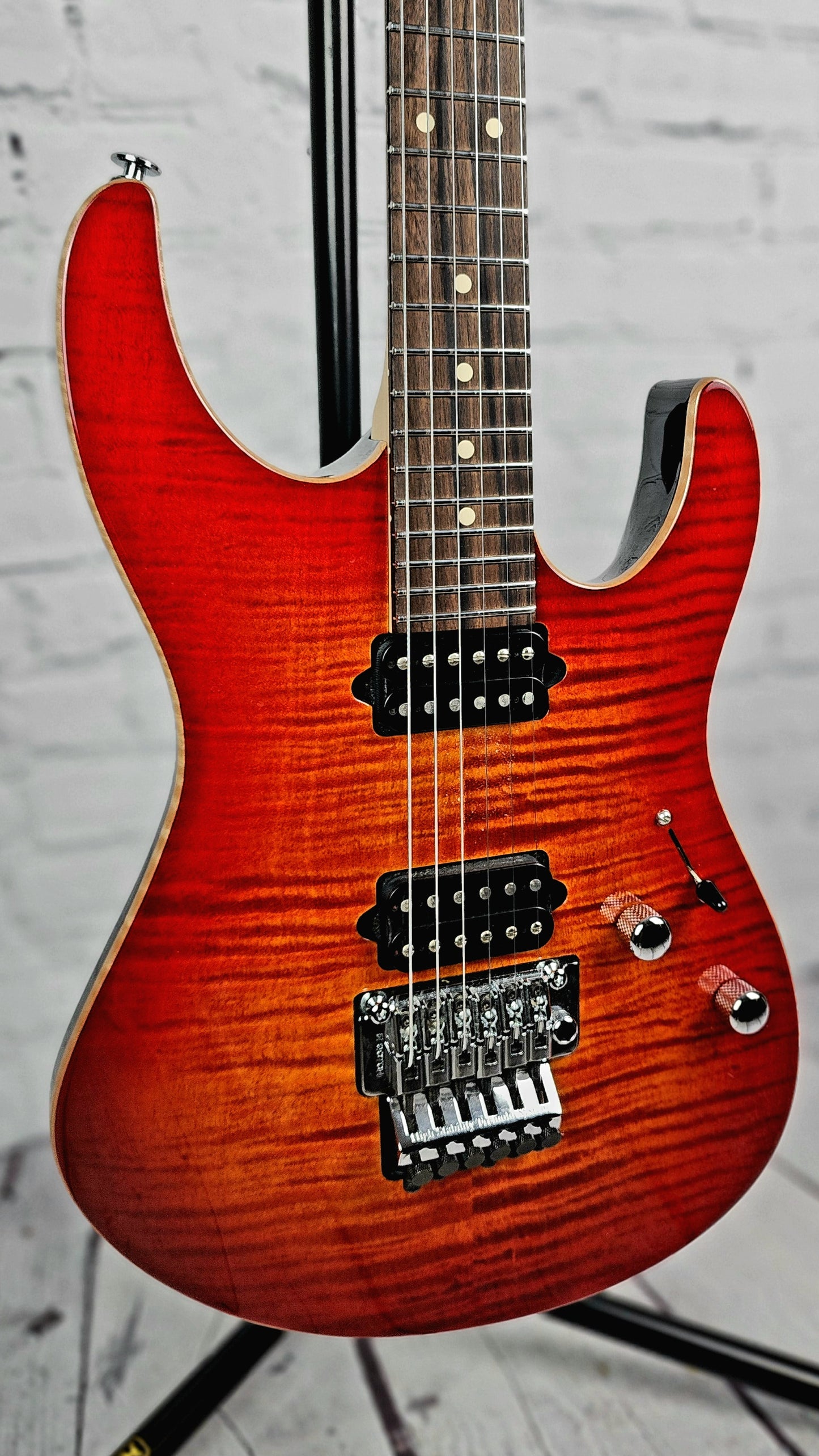 USED Suhr Modern Pro HH 6 String Electric Guitar Floyd Rose Fireburst