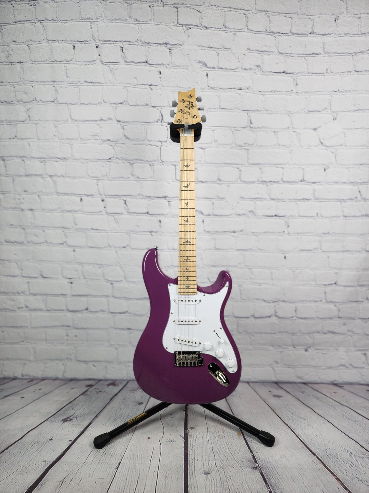 Paul Reed Smith PRS SE Silver Sky Maple John Mayer Electric Guitar Summit Purple