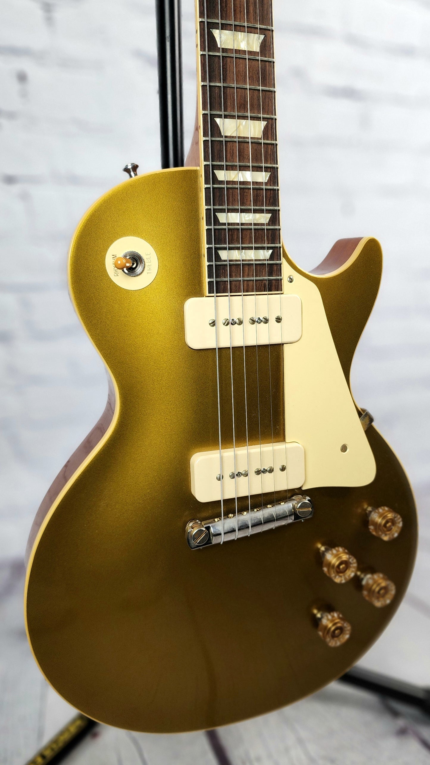 USED Gibson Custom Shop Les Paul R4 1954 VOS Reissue Electric Guitar Gold Top