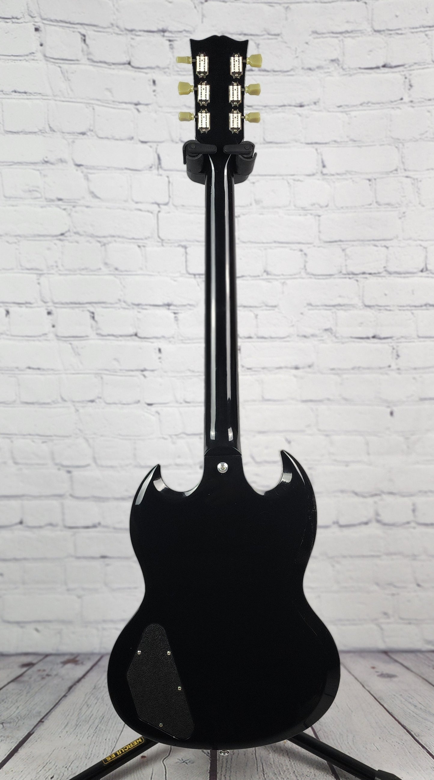 USED Gibson SG Standard 6 String Electric Guitar Ebony 2016