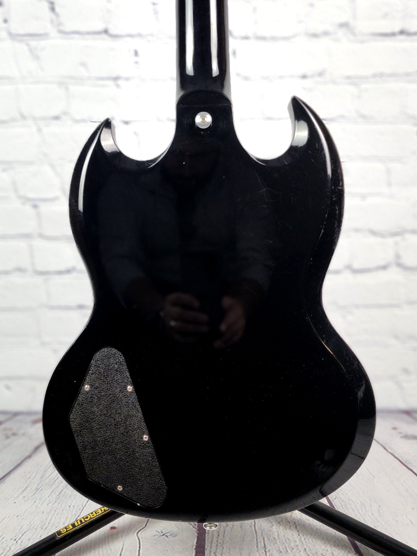 USED Gibson SG Standard 6 String Electric Guitar Ebony 2016