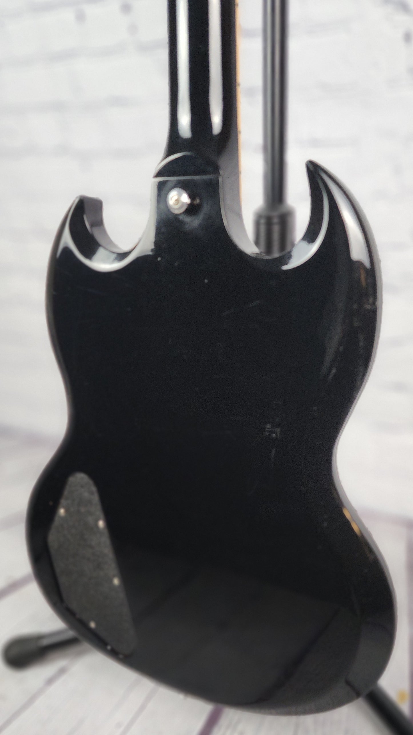 USED Gibson SG Standard 6 String Electric Guitar Ebony 2016