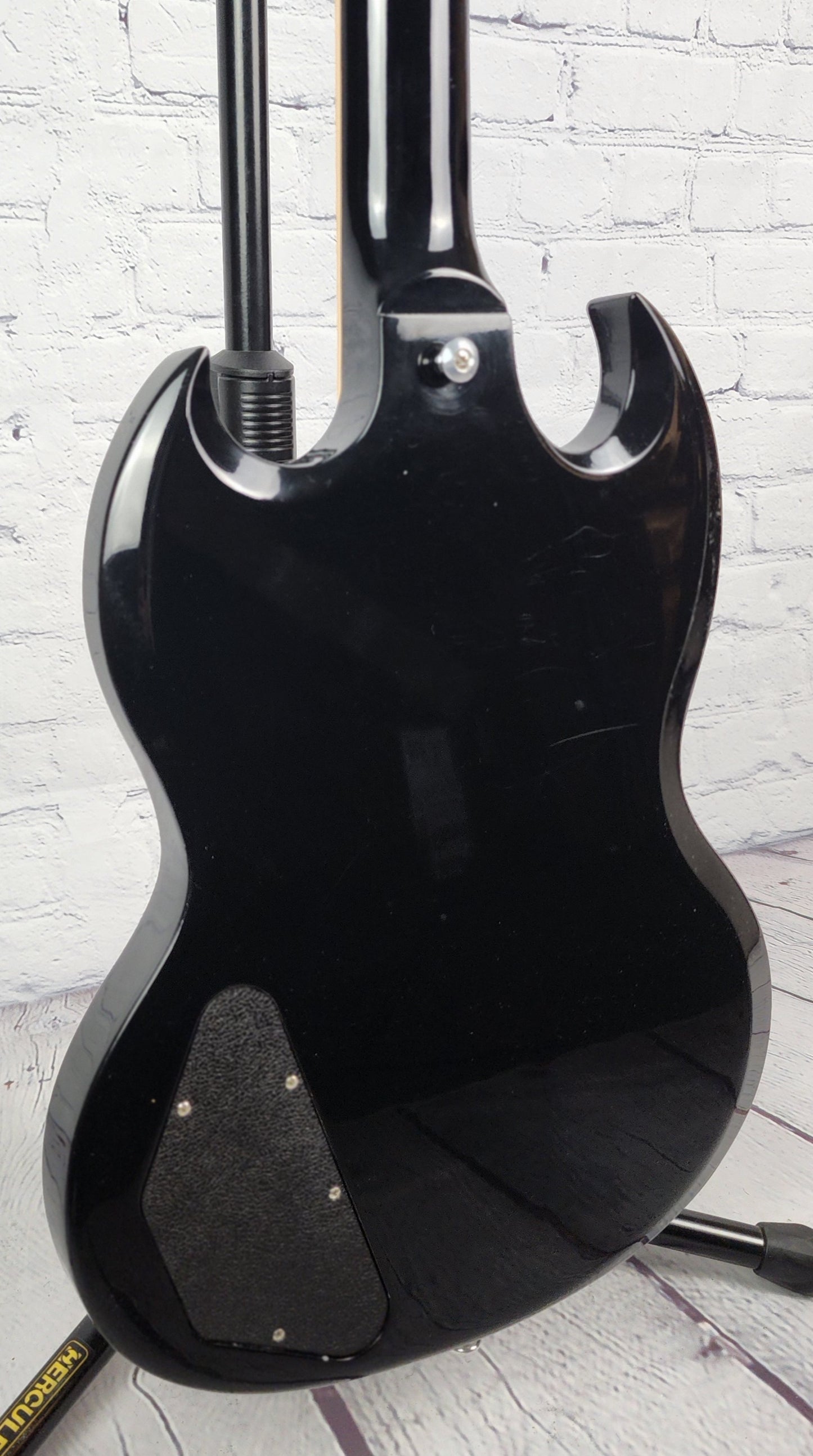 USED Gibson SG Standard 6 String Electric Guitar Ebony 2016