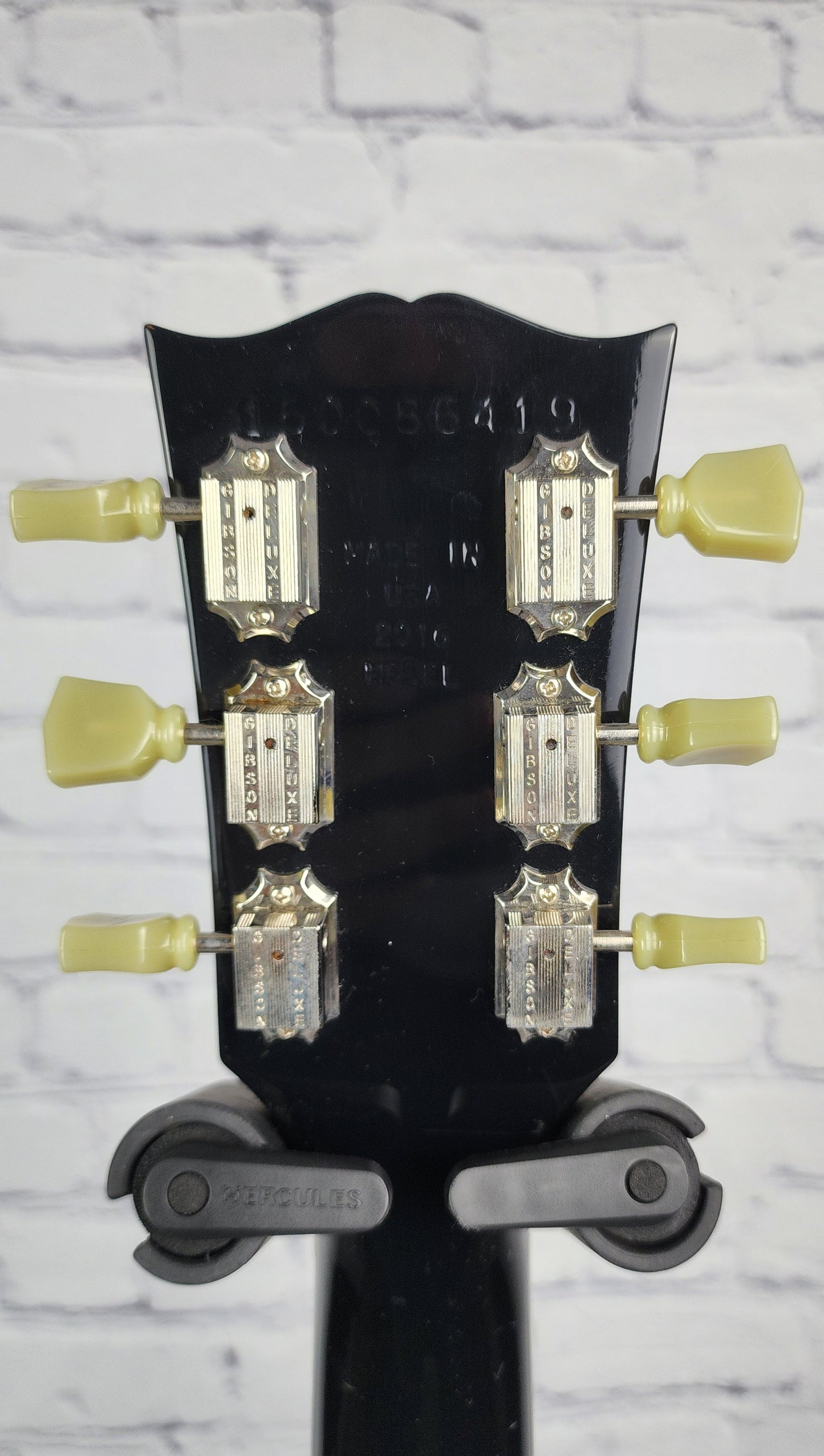 USED Gibson SG Standard 6 String Electric Guitar Ebony 2016