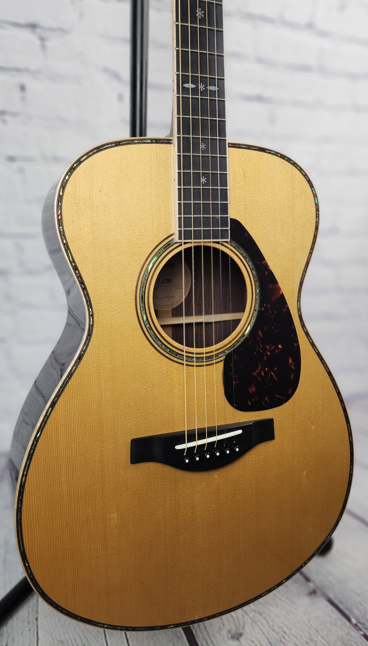 Yamaha Japan LS36 ARE II Concert Rosewood Engelmann Spruce Acoustic Guitar