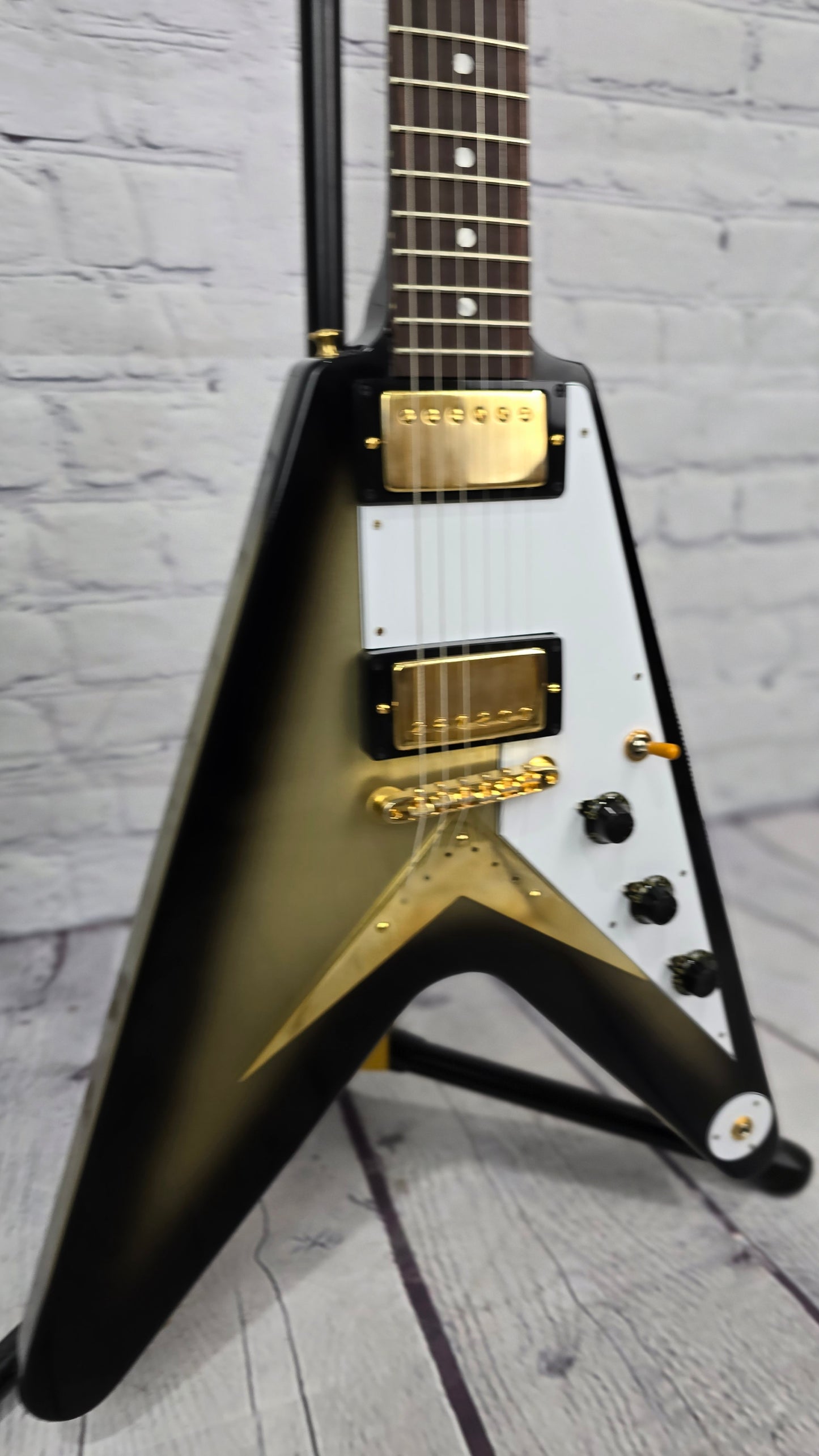 Gibson Custom Shop M2M '58 Korina Flying V Reissue Electric Guitar Antique Silverburst