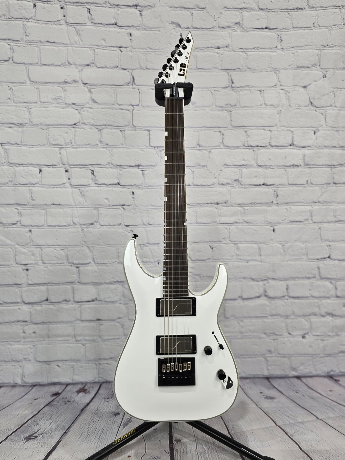 ESP LTD MH-1007 ET Evertune 7 String Electric Guitar Snow White