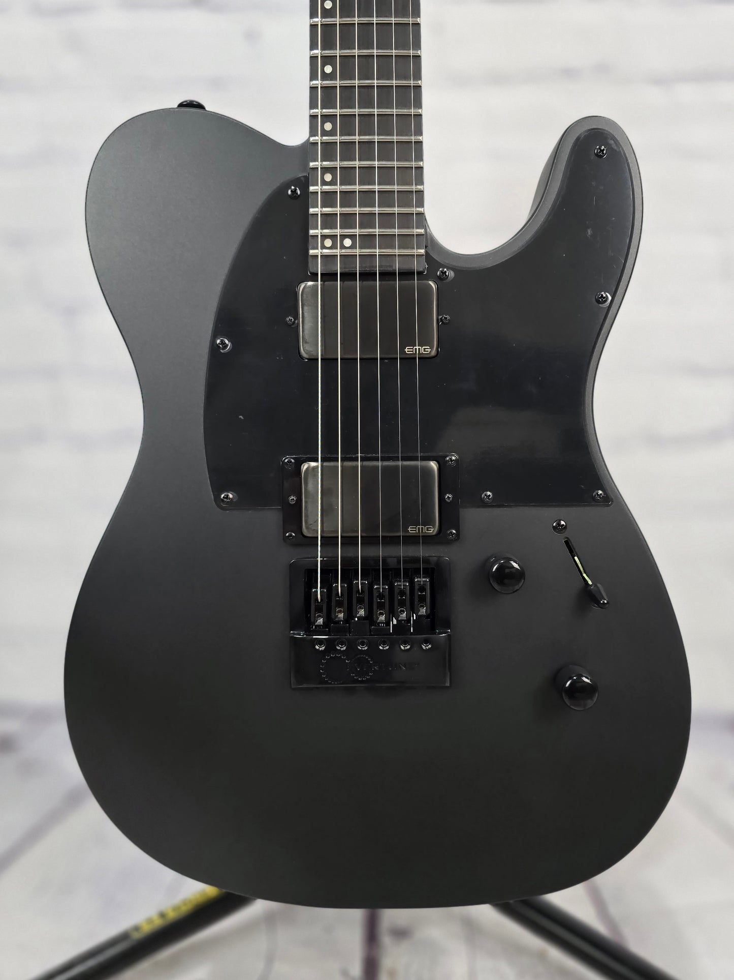 ESP LTD TE-1000 Evertune 6 String Electric Guitar Charcoal Metallic Satin