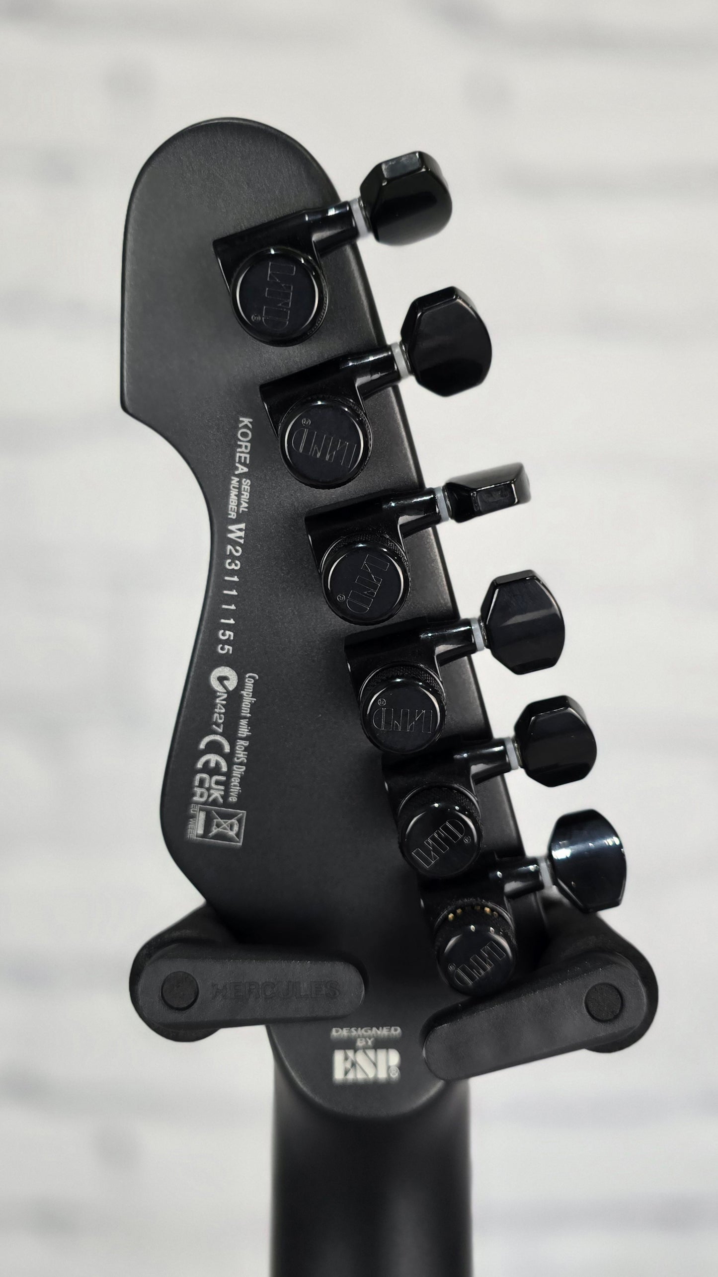ESP LTD TE-1000 Evertune 6 String Electric Guitar Charcoal Metallic Satin