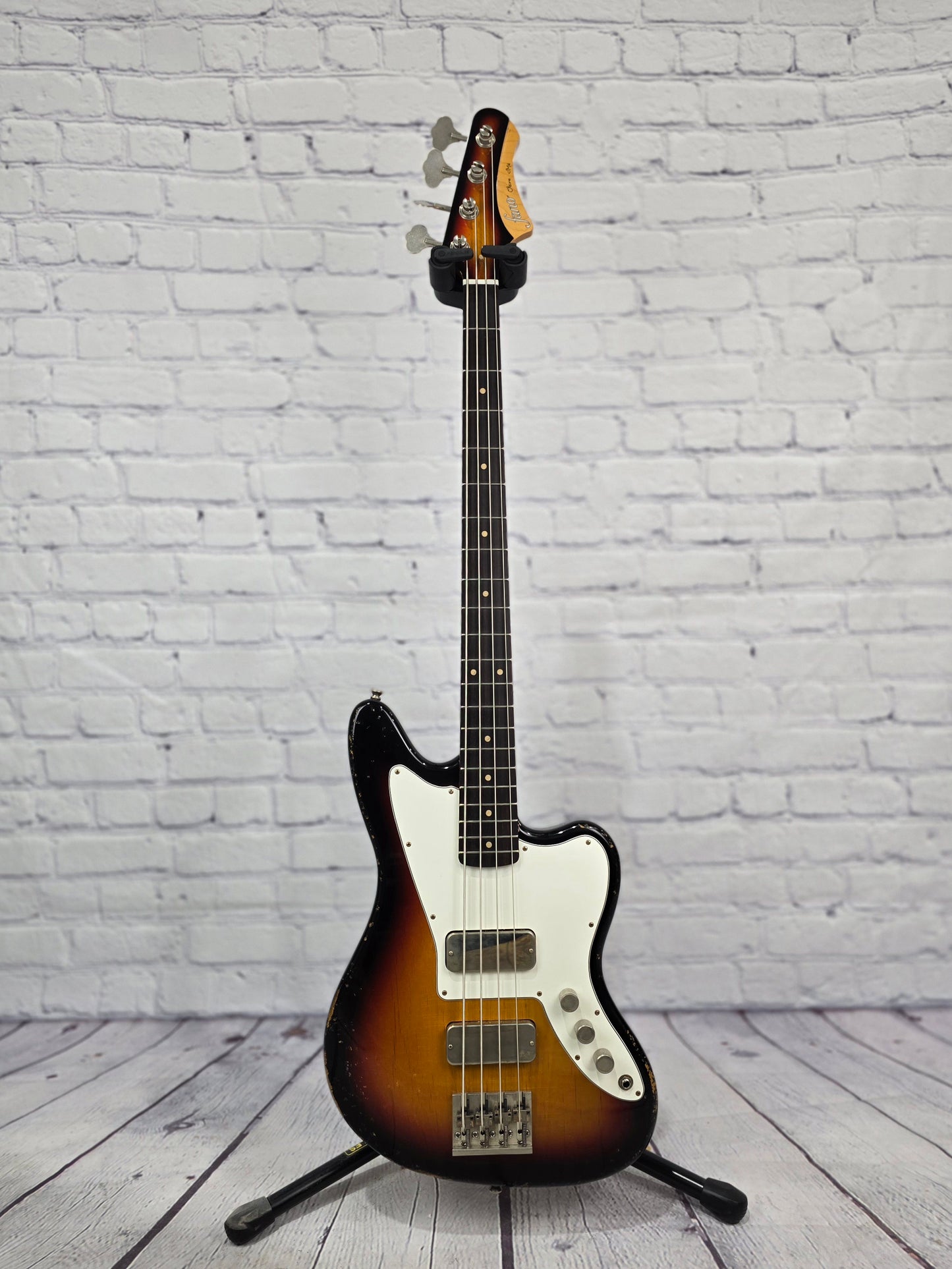 Fano Guitars JM4 Oltre 4 String Bass Guitar 3TSB Sunburst Light Aged Distress