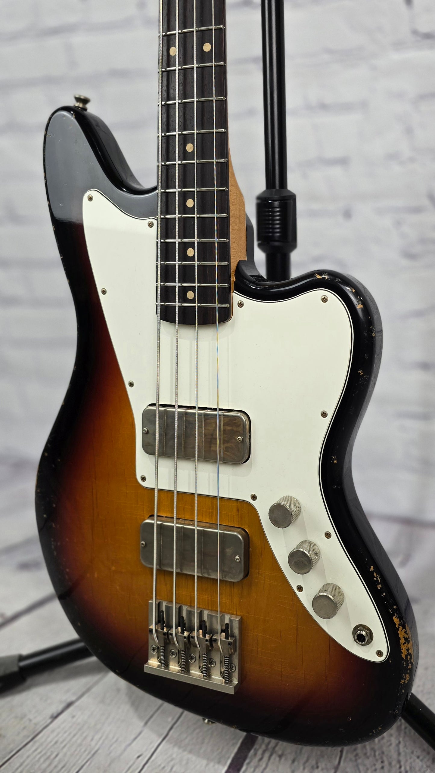 Fano Guitars JM4 Oltre 4 String Bass Guitar 3TSB Sunburst Light Aged Distress