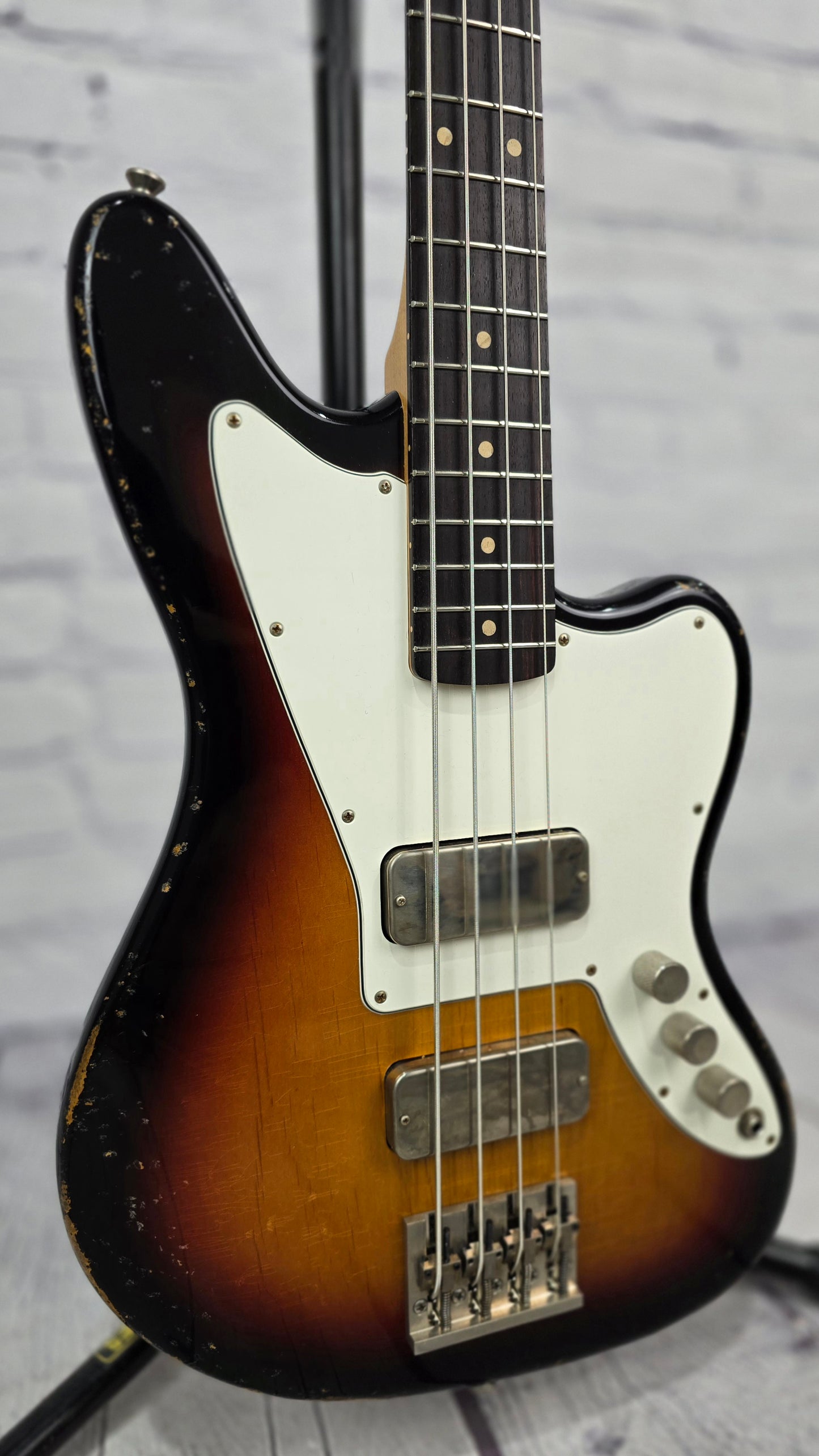Fano Guitars JM4 Oltre 4 String Bass Guitar 3TSB Sunburst Light Aged Distress
