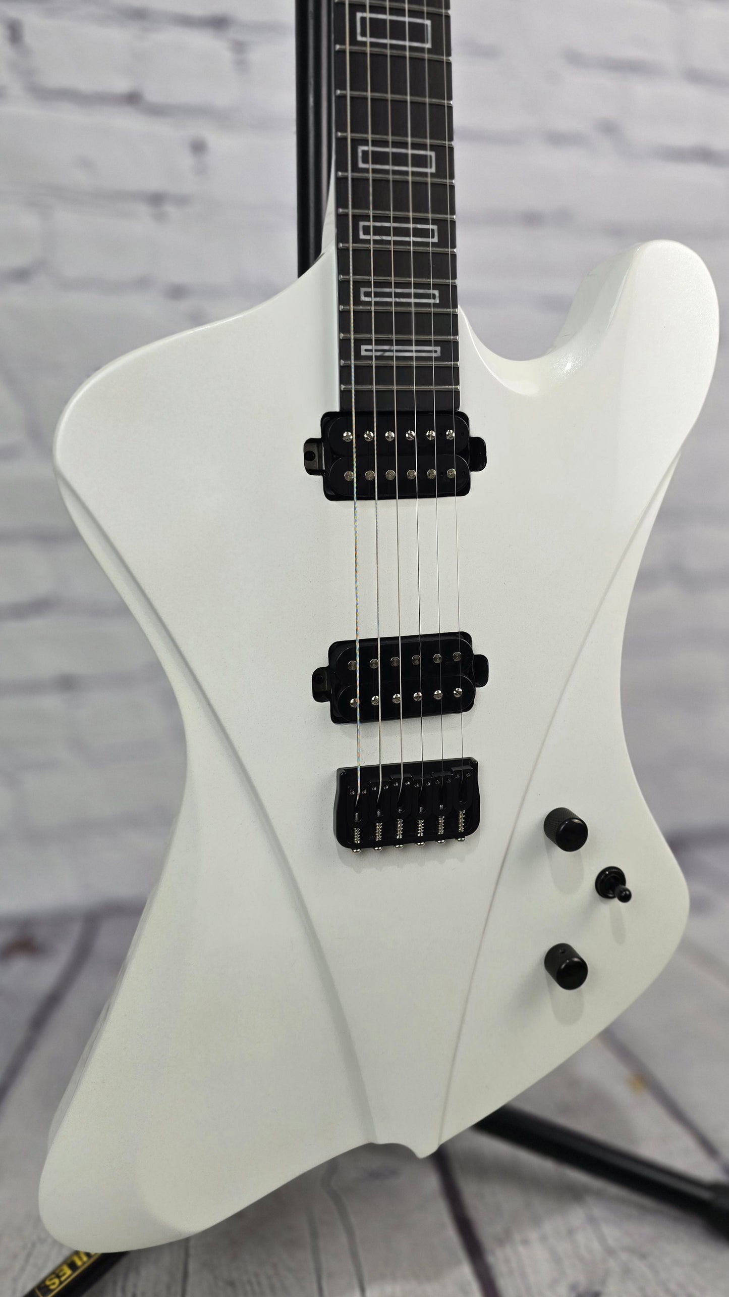 Sully Guitars Conspiracy Series Raven Select Electric Guitar Pearl Whitemare