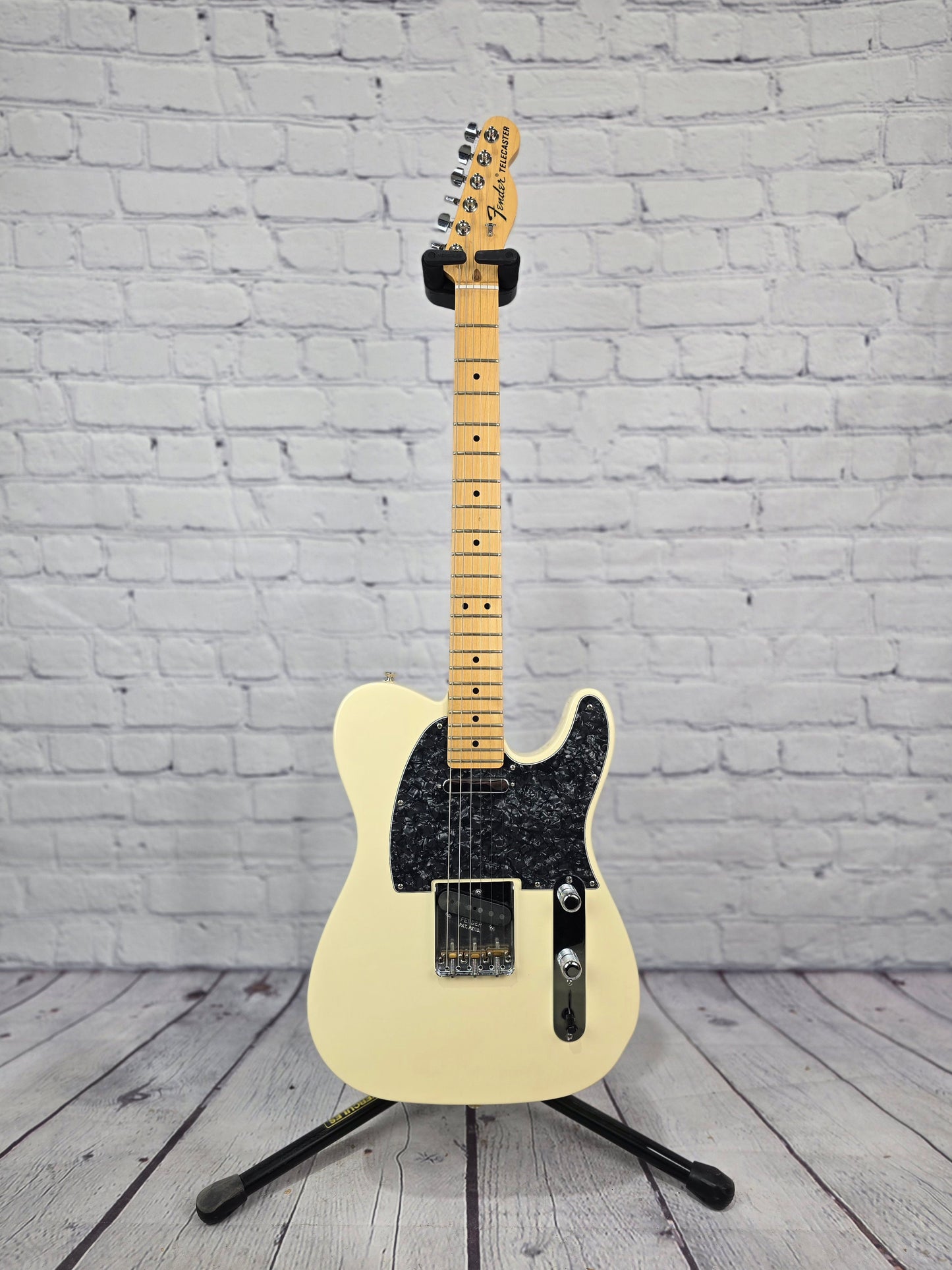 USED Fender American Special Telecaster 6 String Electric Guitar Olympic White