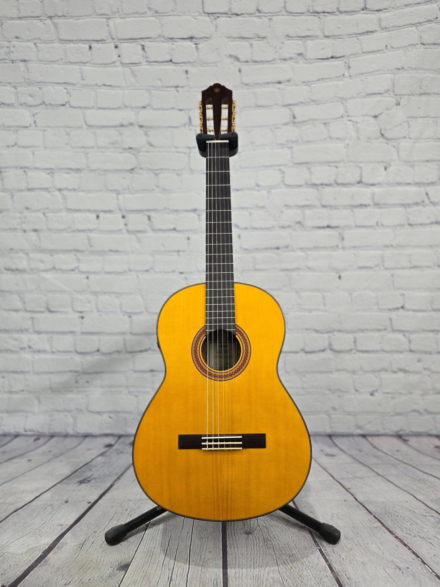 Yamaha CG-TA Classical TransAcoustic Series Acoustic Guitar