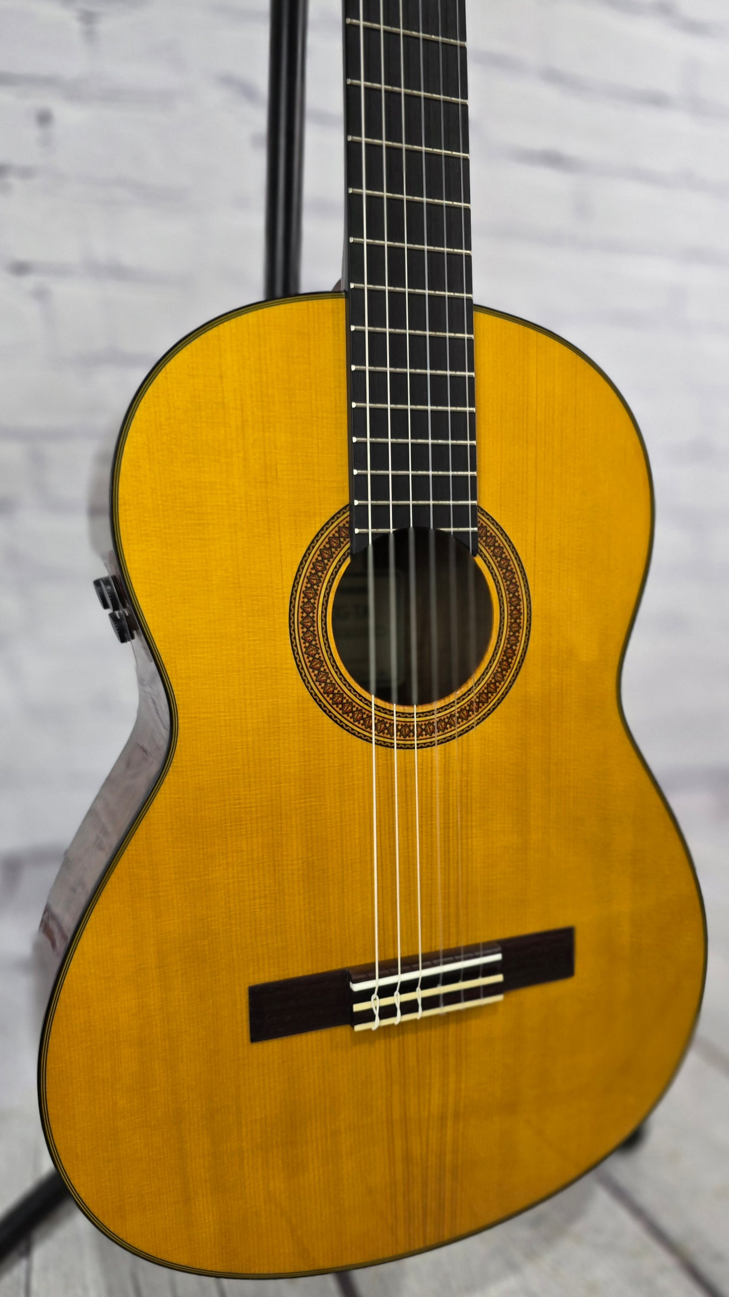 Yamaha CG-TA Classical TransAcoustic Series Acoustic Guitar