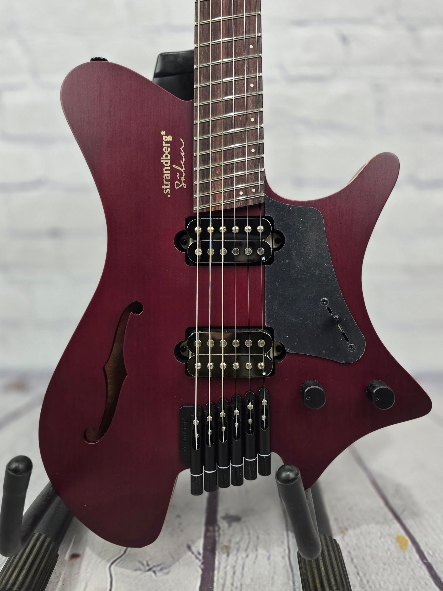 Strandberg Salen Jazz NX 6 String Semi-Hollow Electric Guitar Burgundy