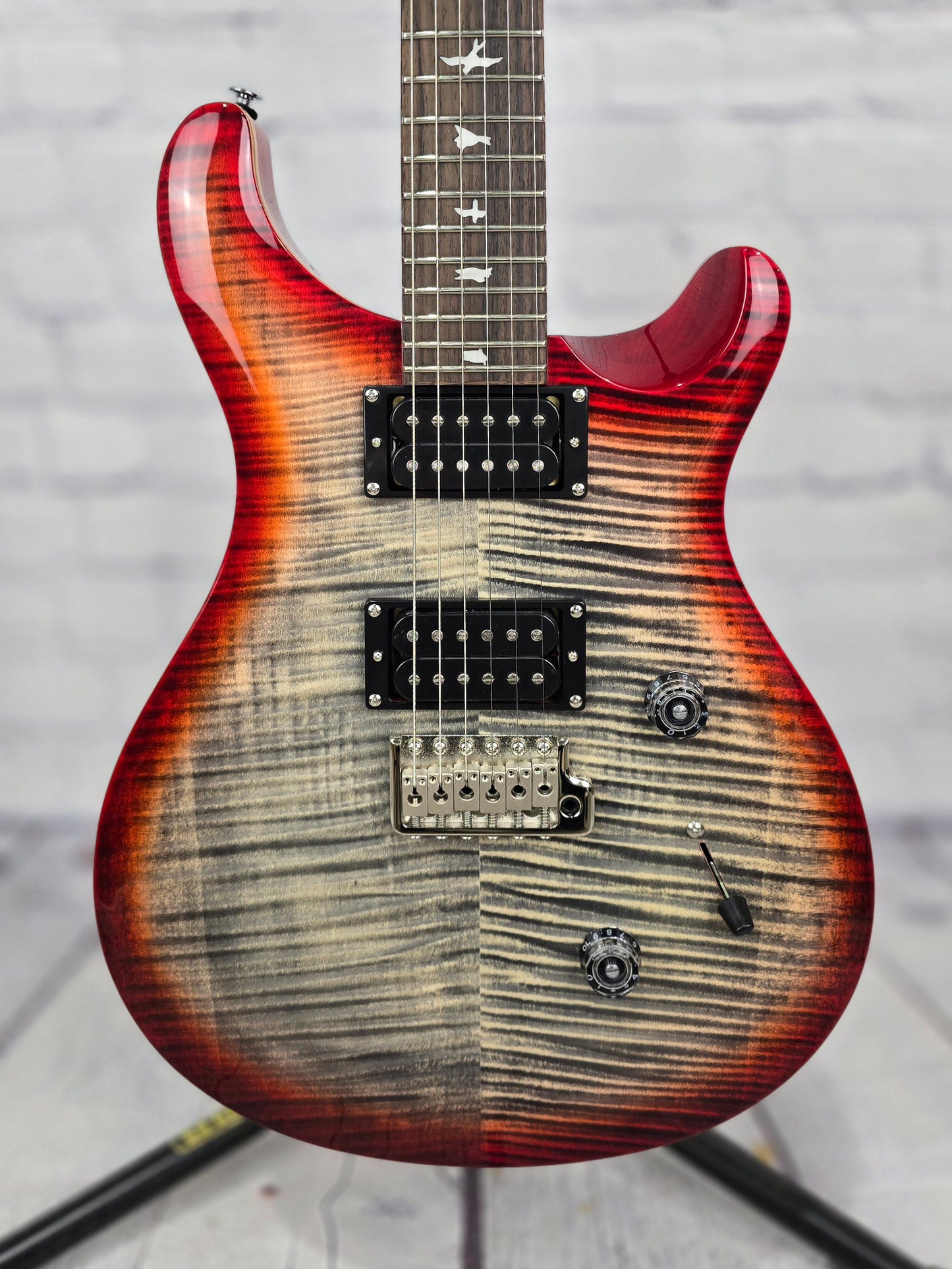 Paul Reed Smith PRS SE Custom 24 6 String Electric Guitar Charcoal Cherry Burst