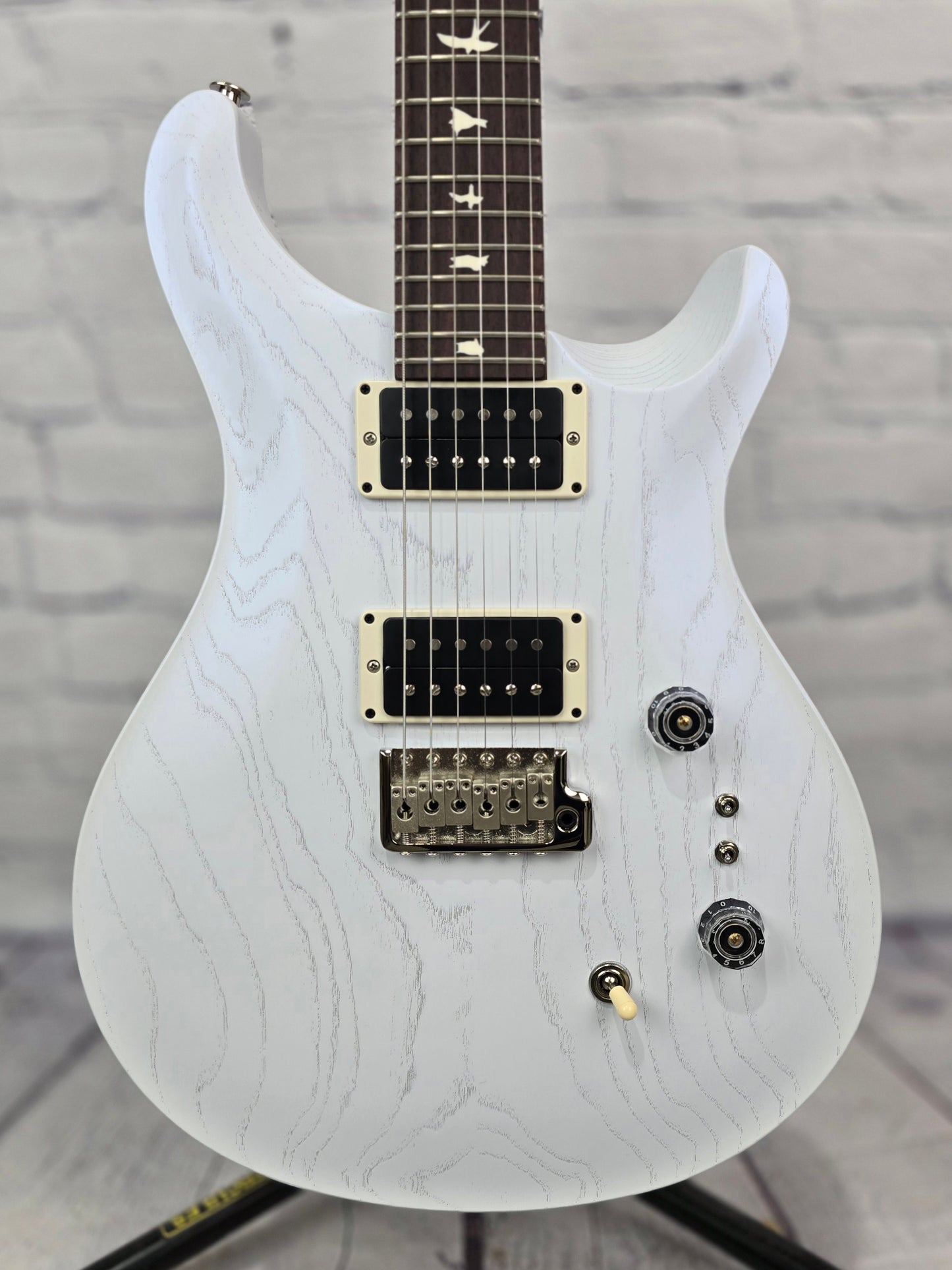 Paul Reed Smith PRS CE24-08 Ash Limited Edition Electric Guitar Pearl White
