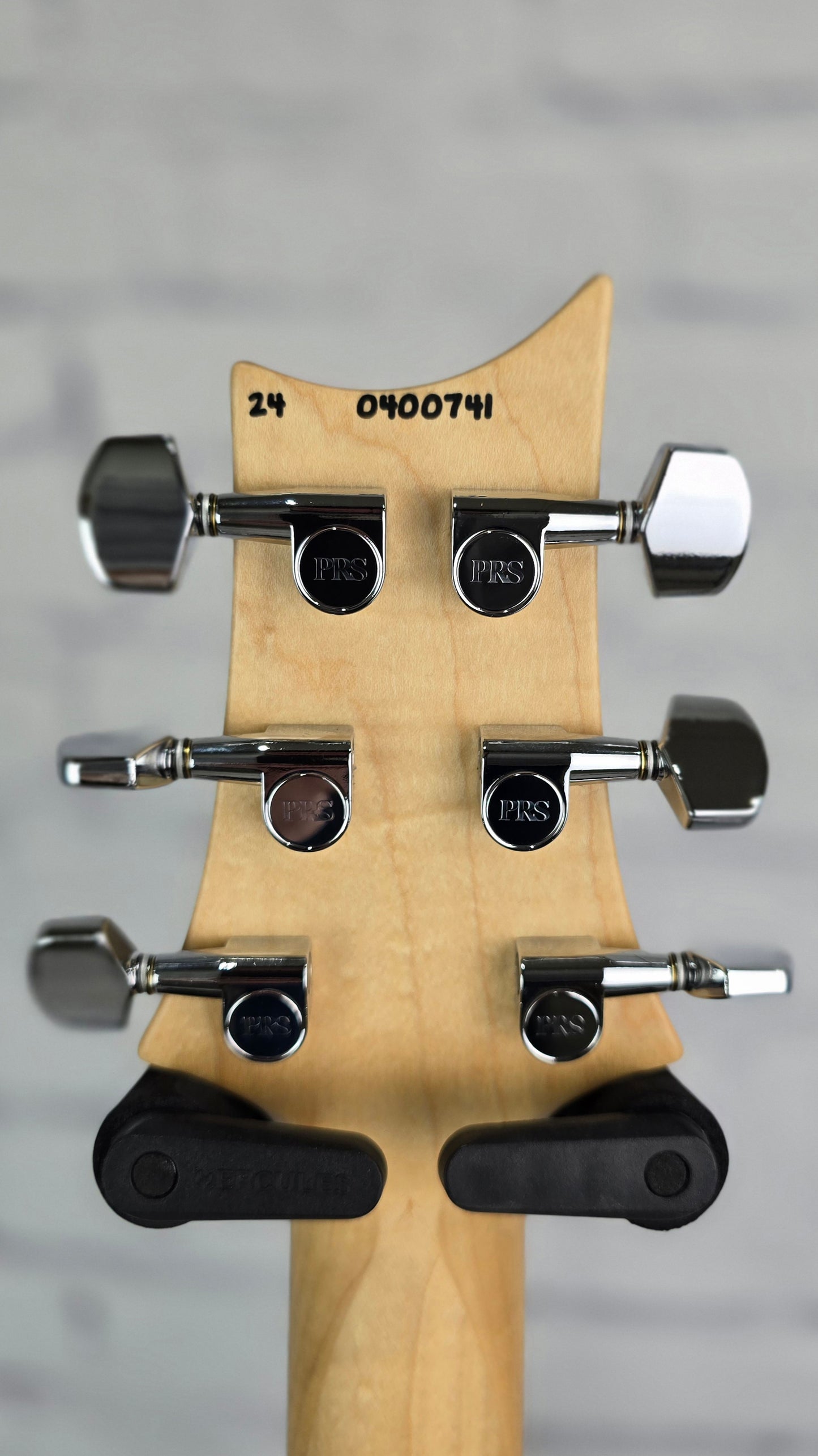 Paul Reed Smith PRS CE24-08 Ash Limited Edition Electric Guitar Pearl White