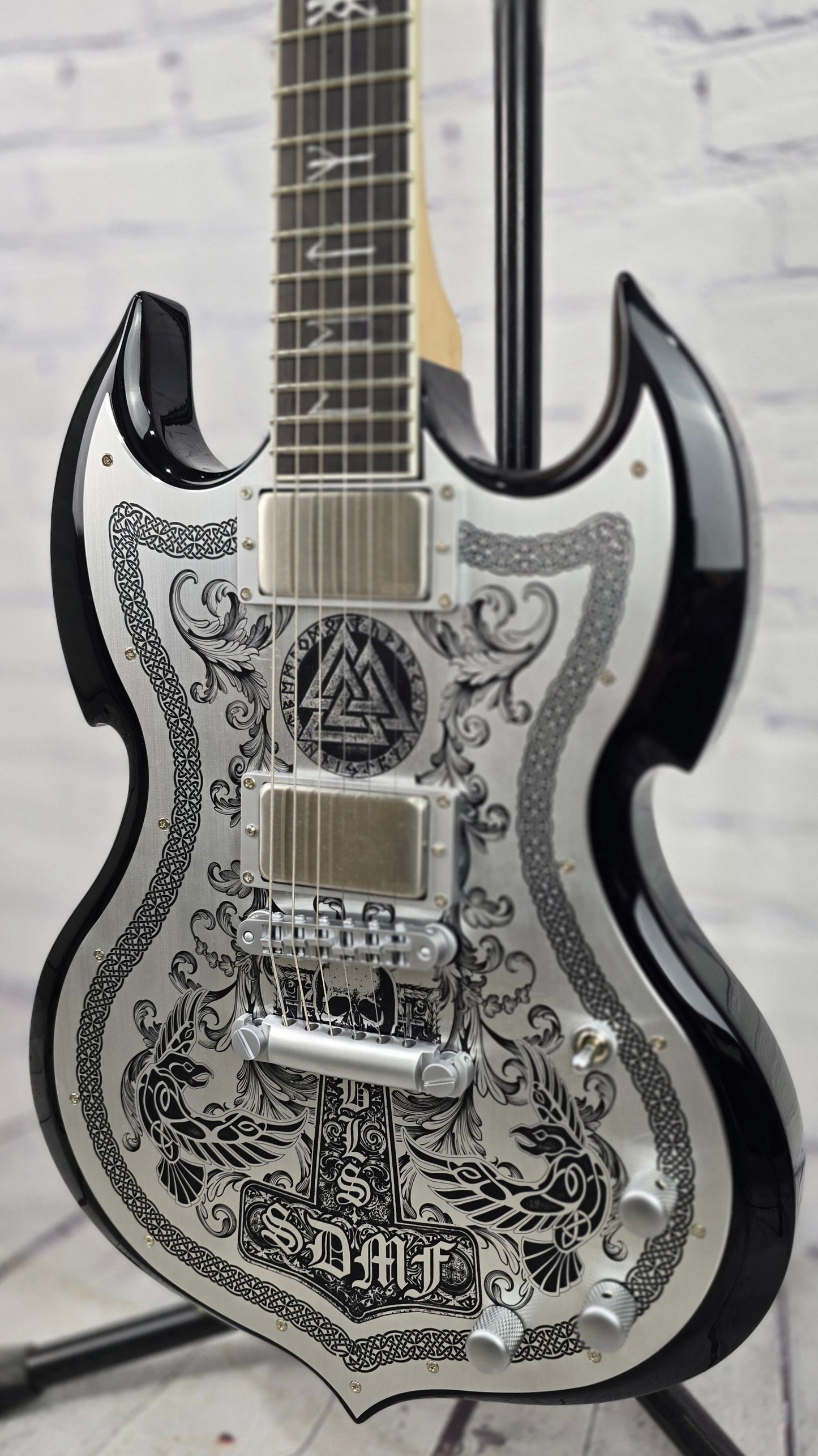 USED Schecter Wylde Audio Ironworks Barbarian 6 String Electric Guitar Black Burst