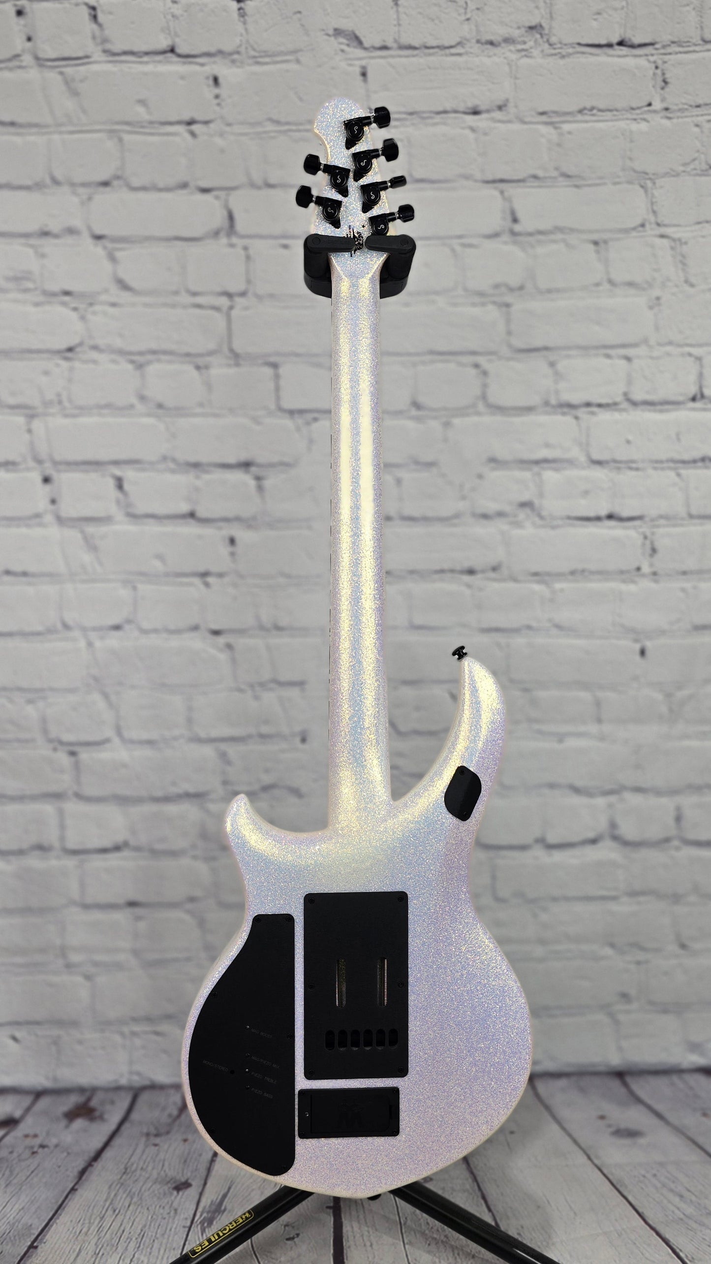 USED Ernie Ball Music Man EBMM Majesty Electric Guitar Her Majesty's Request 2024