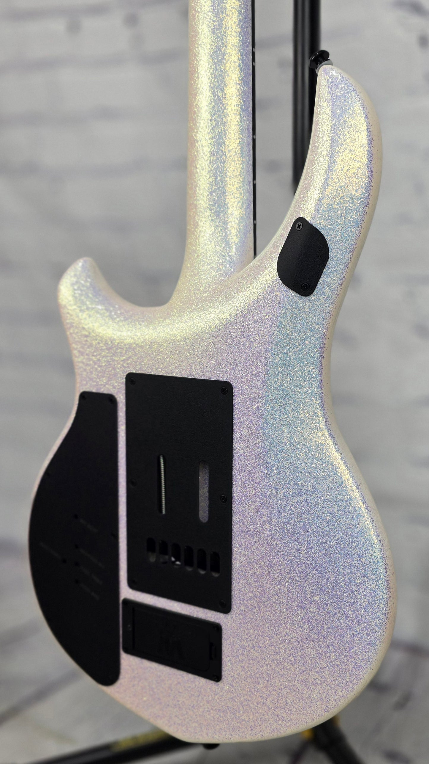 USED Ernie Ball Music Man EBMM Majesty Electric Guitar Her Majesty's Request 2024