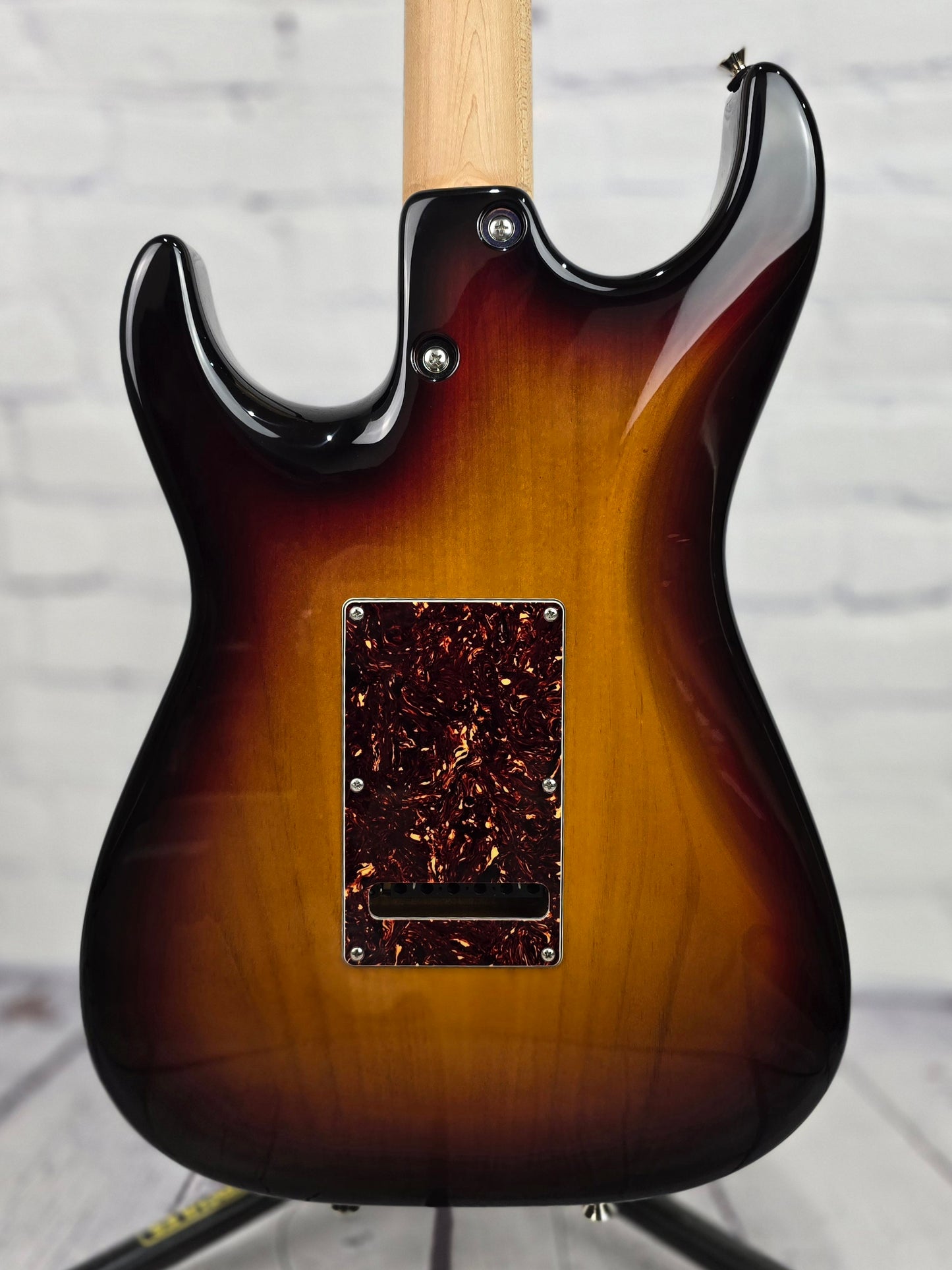 Anderson Guitarworks The Classic 6 String Electric Guitar 3 Tone Sunburst