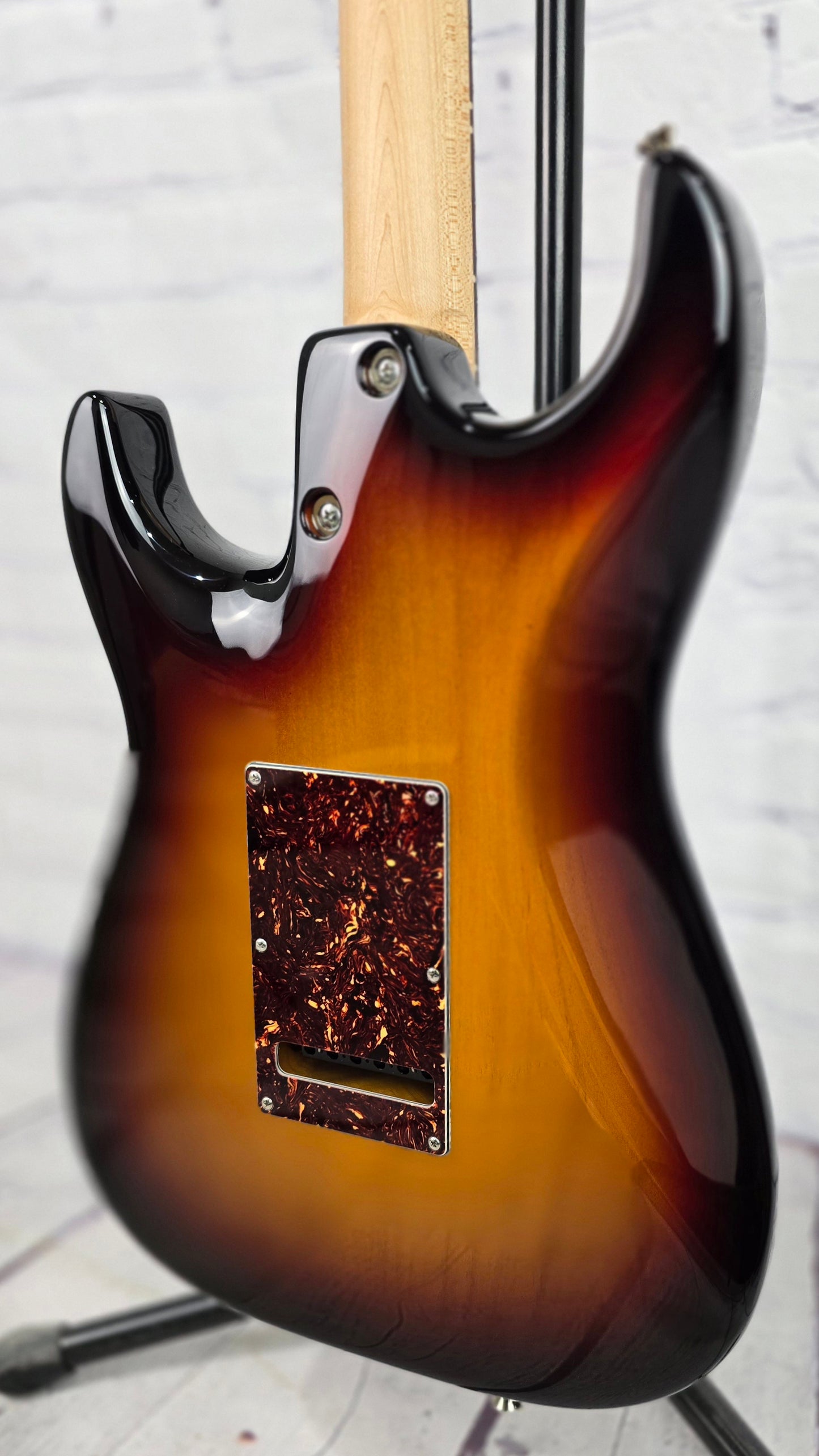 Anderson Guitarworks The Classic 6 String Electric Guitar 3 Tone Sunburst