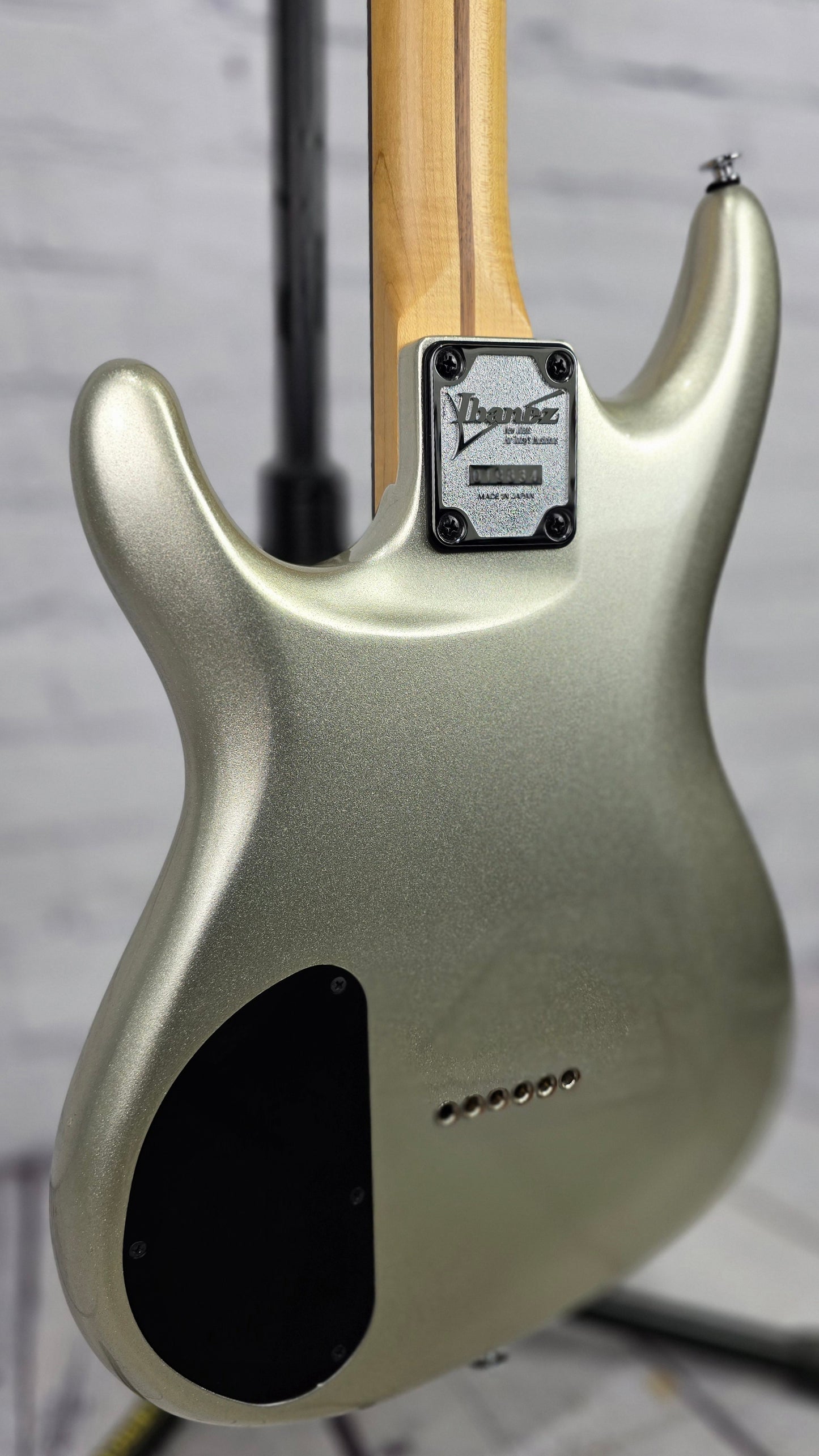 USED Ibanez Prestige JS1600 PSV Joe Satriani Electric Guitar Hard Tail Premium Silver