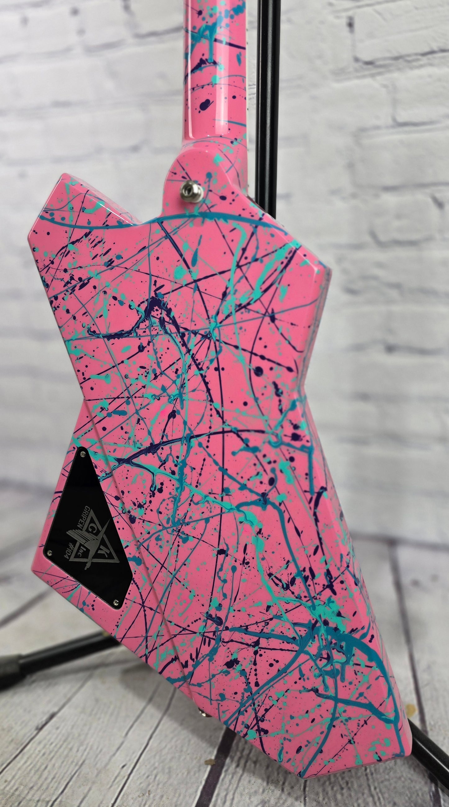 Kauer Guitars Gripen 6 String Electric Guitar Pink Splatter