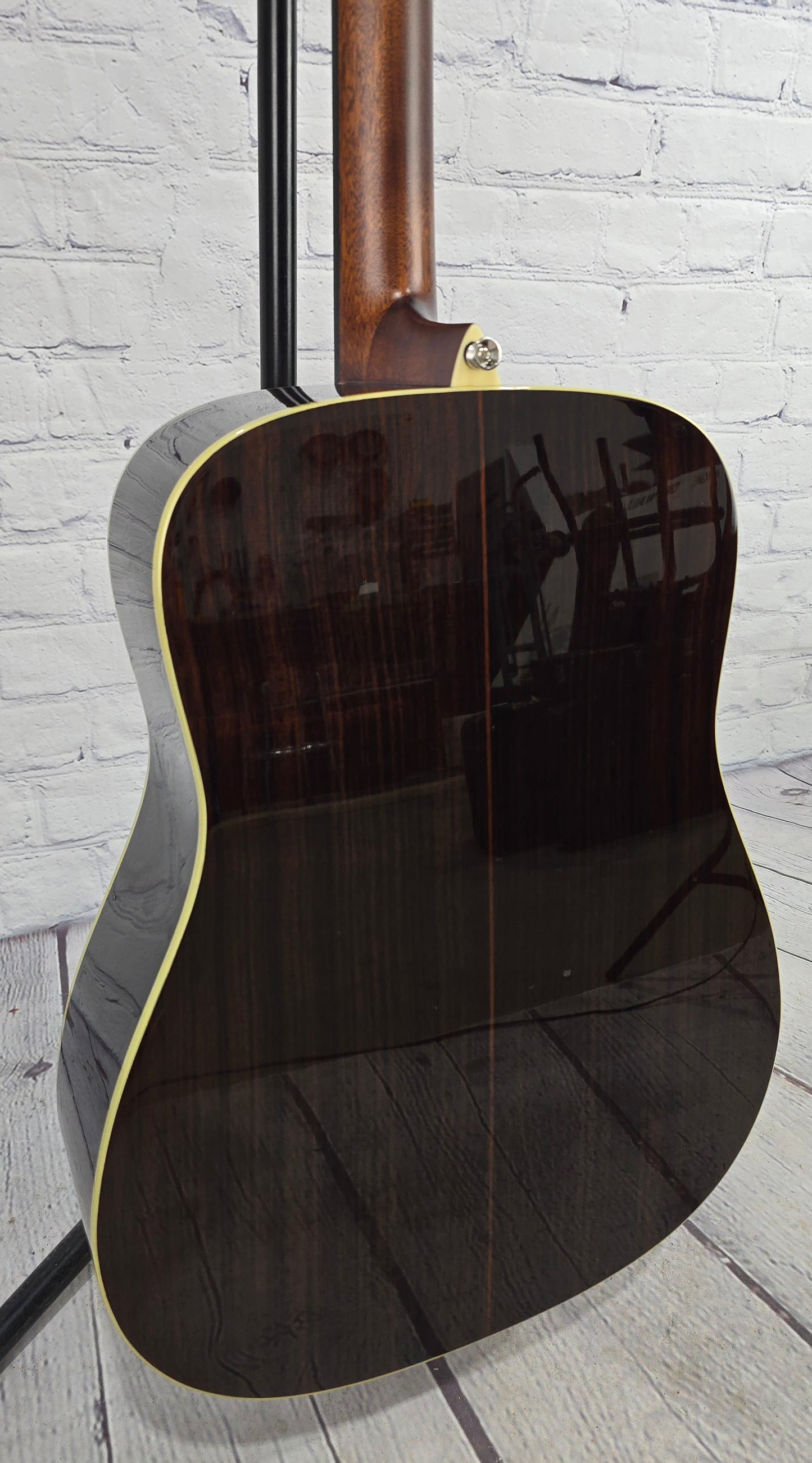 Alvarez Guitars Laureate LD70e Dreadnaught Acoustic Guitar Gloss Natural
