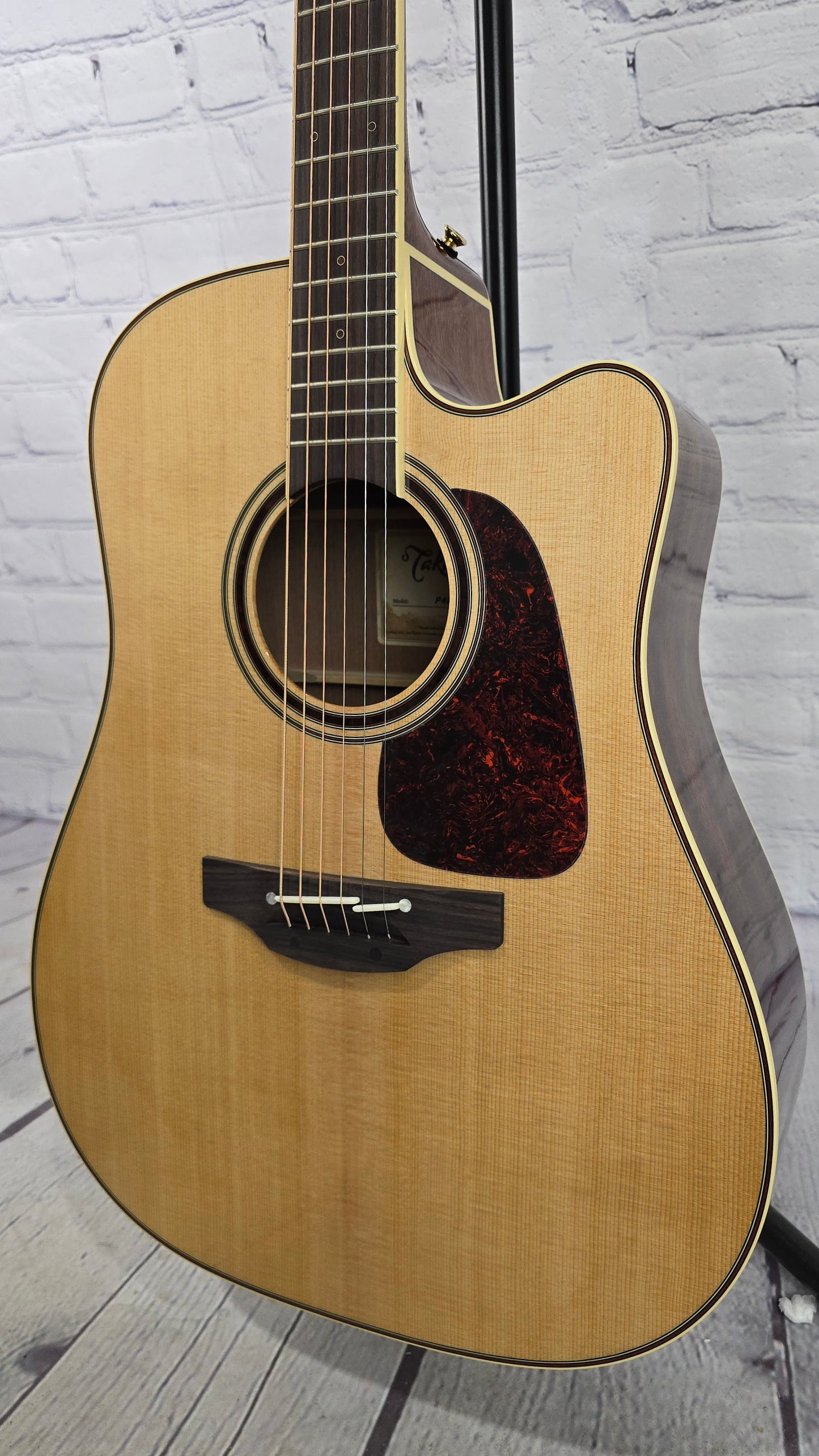 Takamine Pro Series P4DC Dreadnaught Acoustic Guitar Natural Gloss