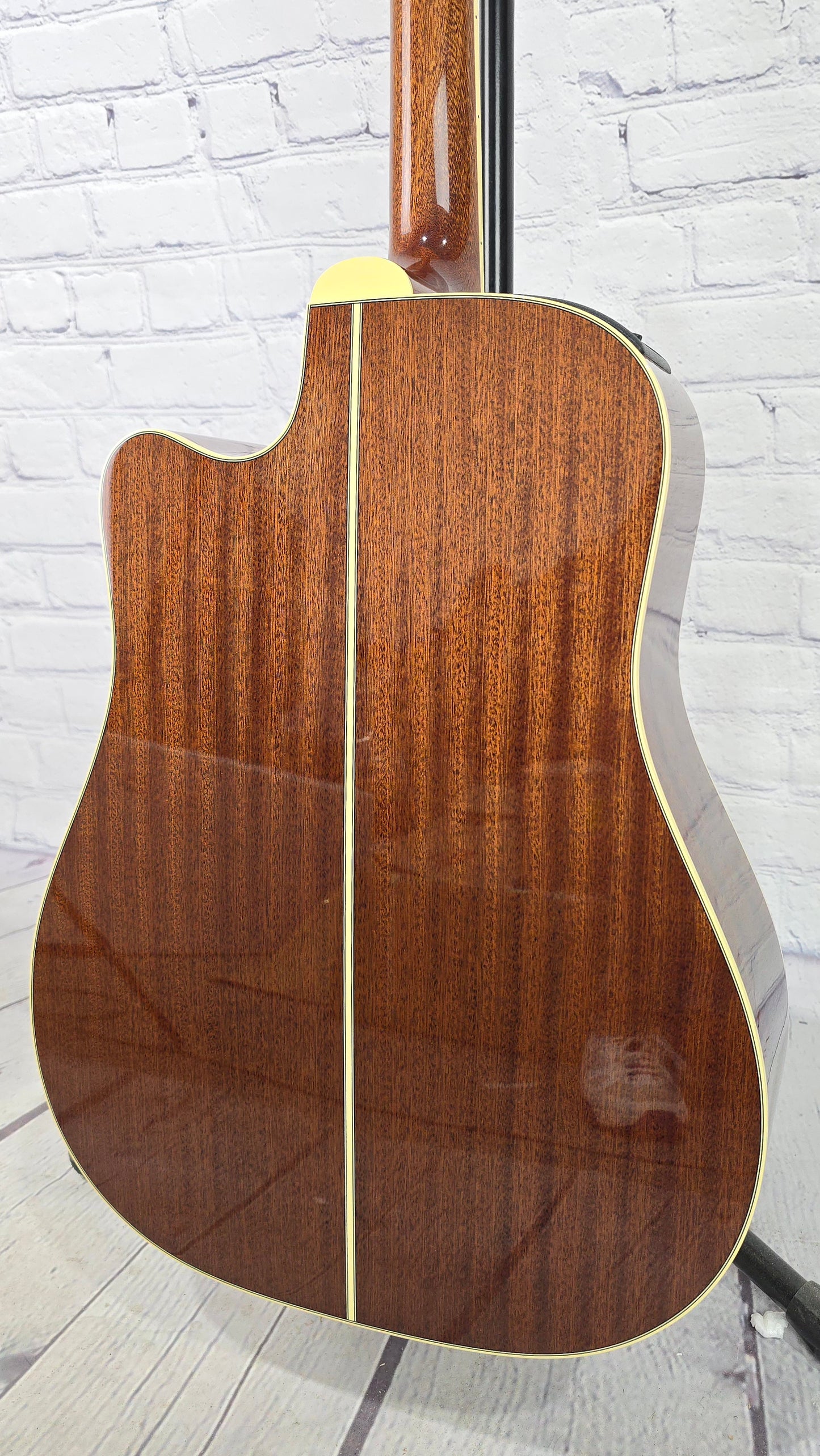Takamine Pro Series P4DC Dreadnaught Acoustic Guitar Natural Gloss