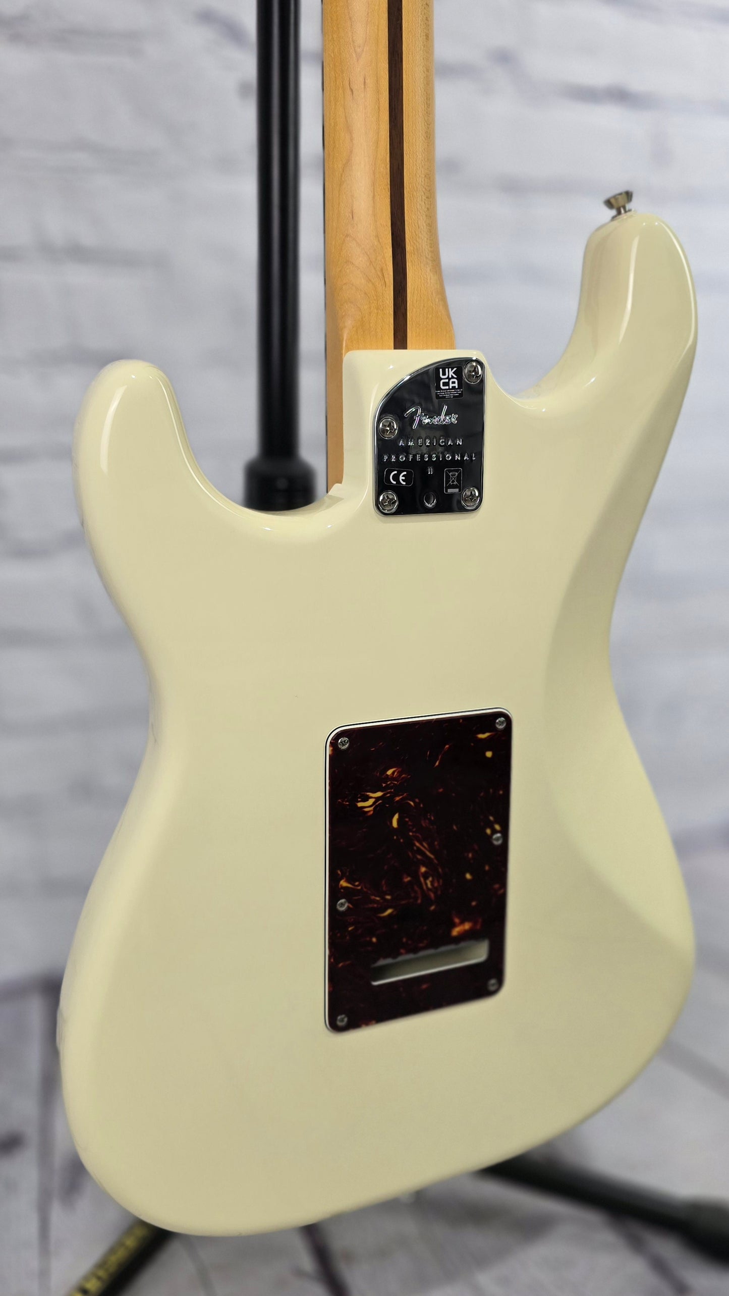 USED Fender American Professional II Stratocaster Electric Guitar Olympic White