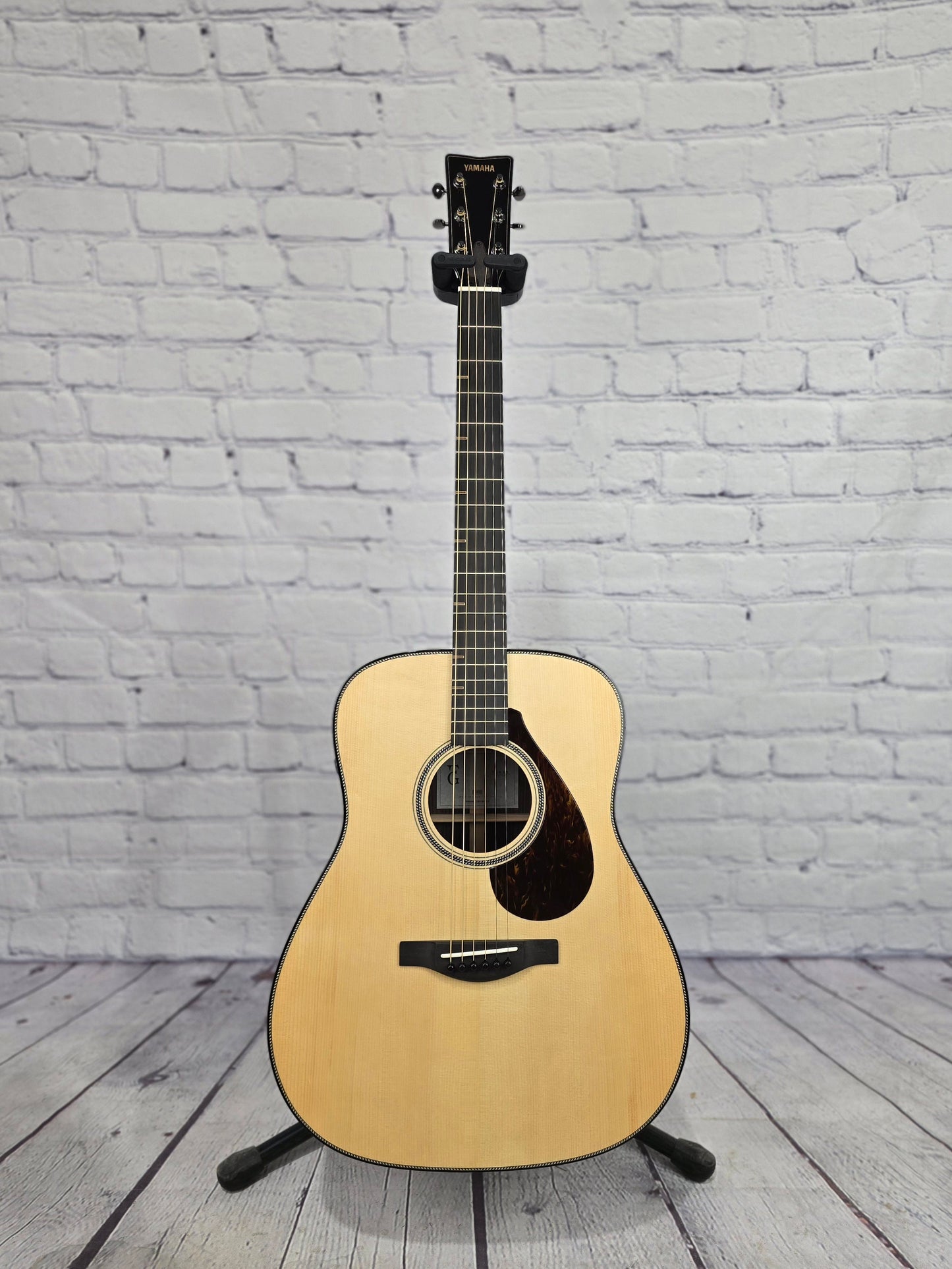 Yamaha FG9 RX Dreadnaught Acoustic Guitar Spruce Rosewood w/Atmosfeel Pickup